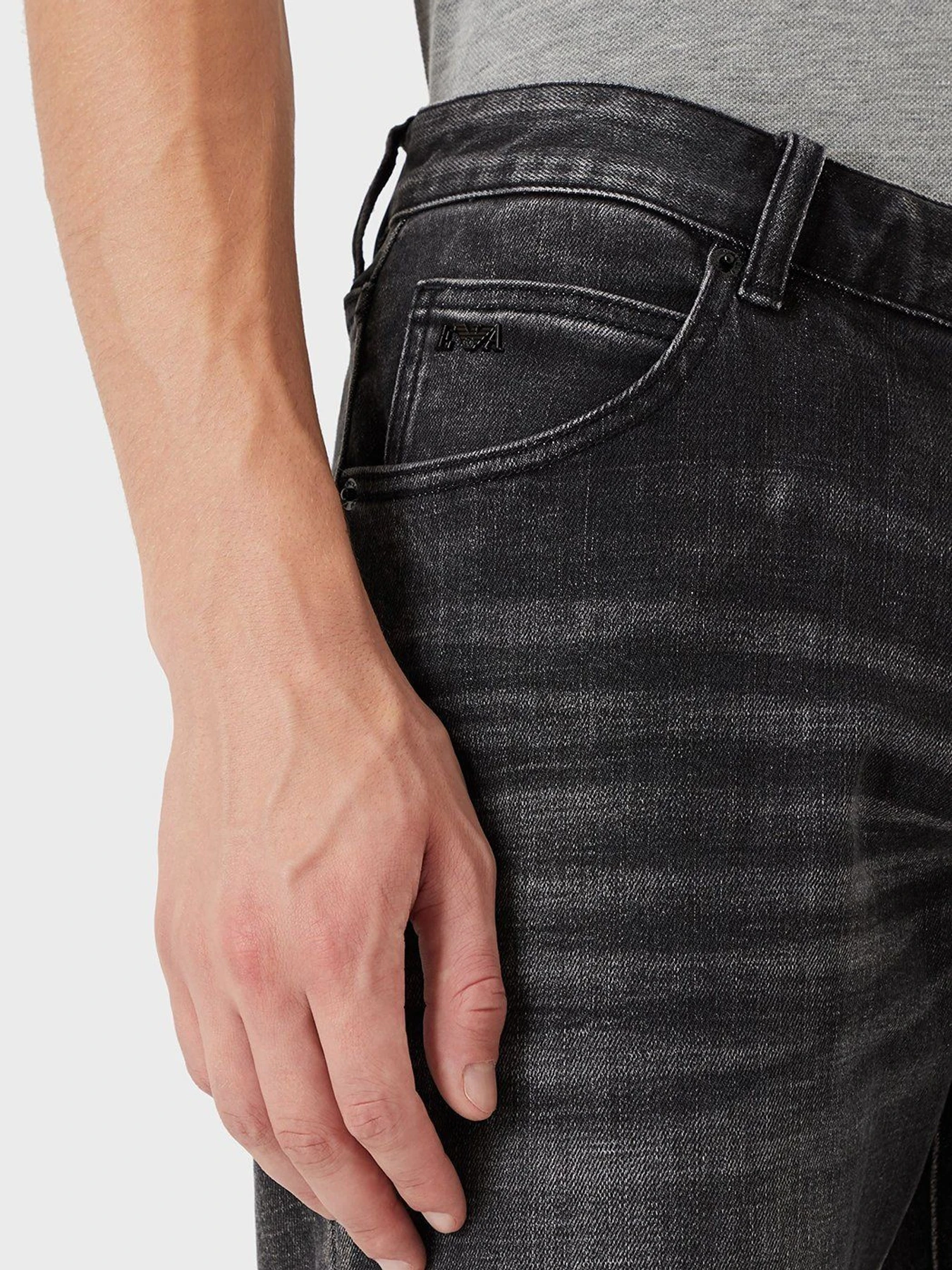 Джинси Emporio Armani модель 6K1J09-1DIYZ-0006 Джинси Emporio Armani модель 6K1J09-1DIYZ-0006 Фото