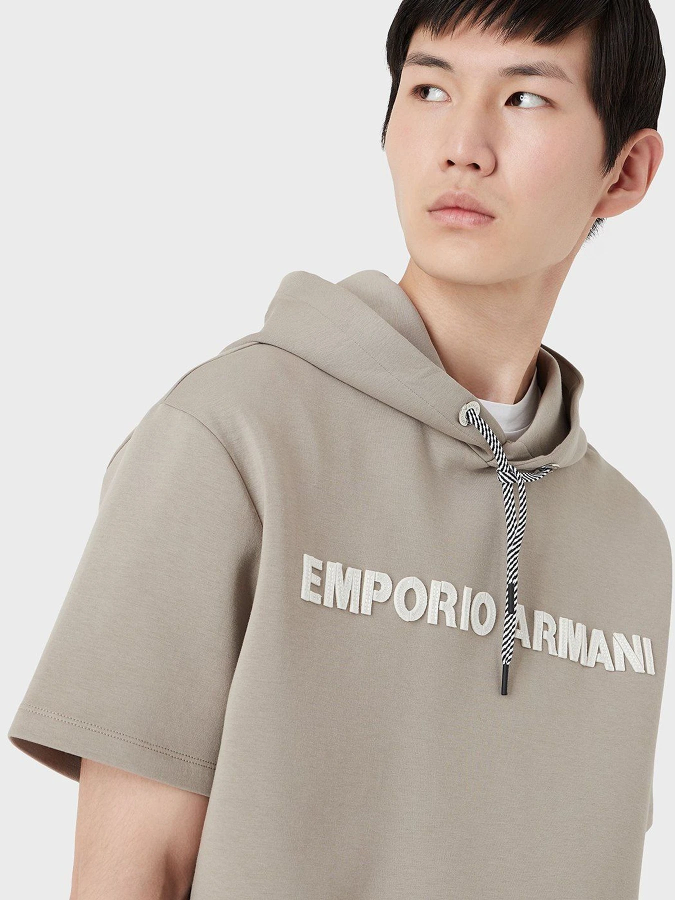 Худи и свитшоты Emporio Armani модель 6K1M63-1JHSZ-0185 Худи и свитшоты Emporio Armani модель 6K1M63-1JHSZ-0185 Фото