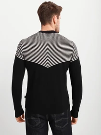 Свитры и кардиганы Emporio Armani модель 6K1MU1-1MVZZ-0920 Фото