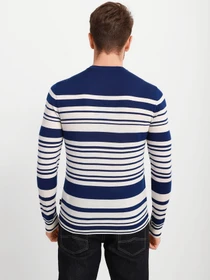 Свитры и кардиганы Emporio Armani модель 6K1MXW-1MVPZ-F901 Фото