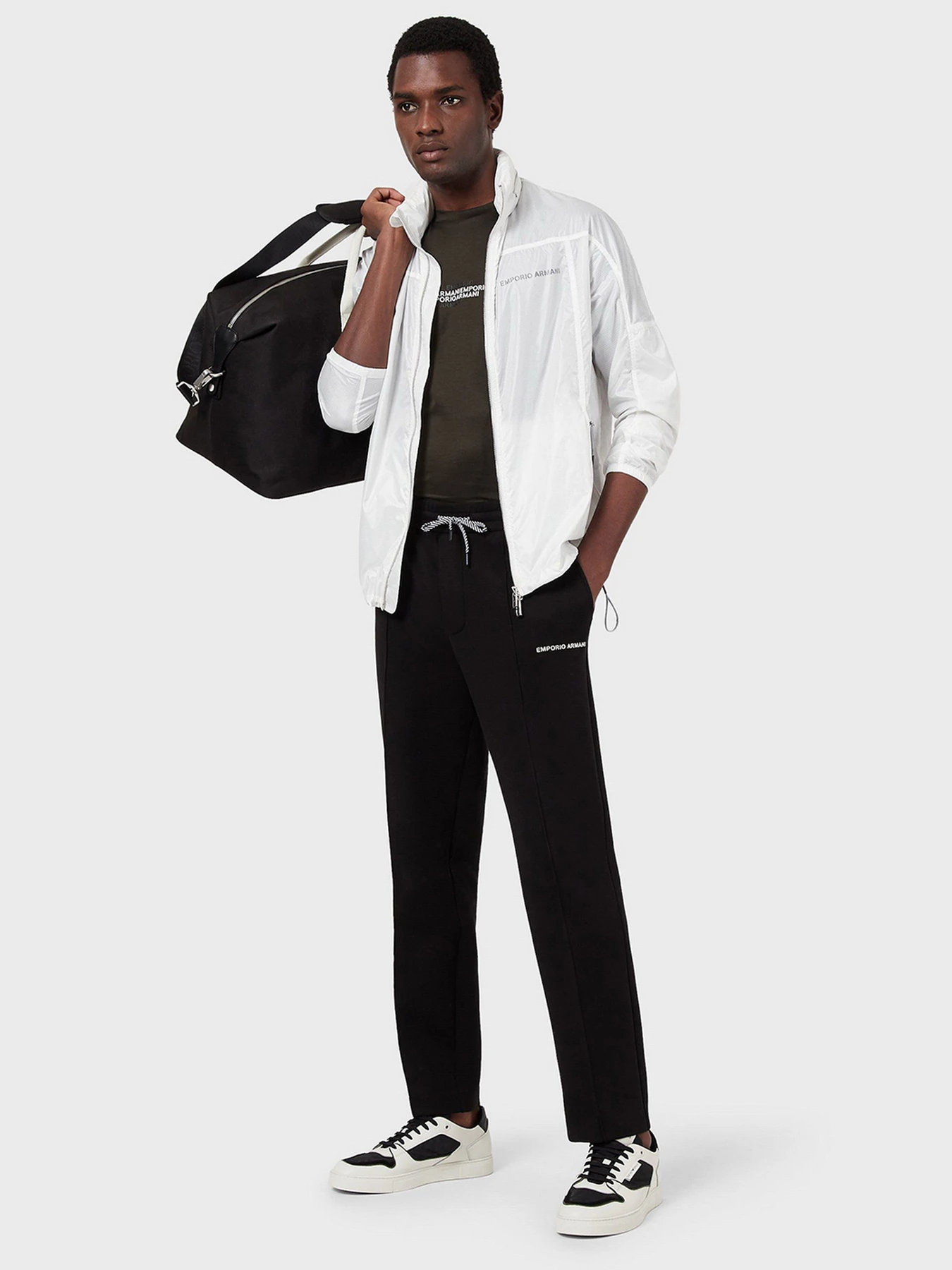 Футболки и поло Emporio Armani модель 6K1T62-1JUVZ-0558 Футболки и поло Emporio Armani модель 6K1T62-1JUVZ-0558 Фото