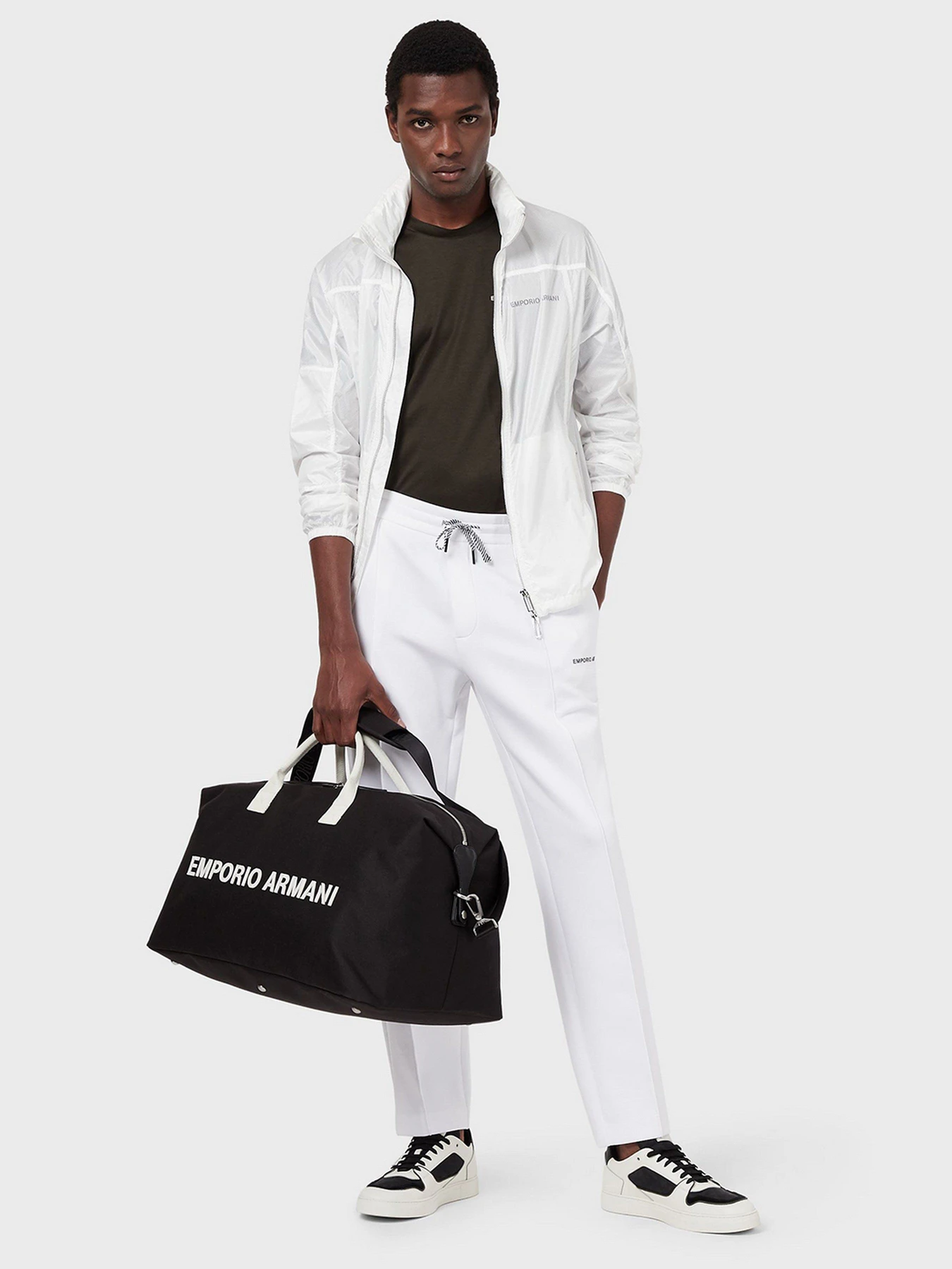 Футболки и поло Emporio Armani модель 6K1T70-1JUVZ-0598 Футболки и поло Emporio Armani модель 6K1T70-1JUVZ-0598 Фото