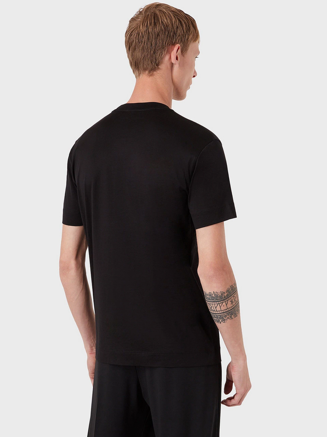 Футболки и поло Emporio Armani модель 6K1T94-1JUVZ-0999 Футболки и поло Emporio Armani модель 6K1T94-1JUVZ-0999 Фото