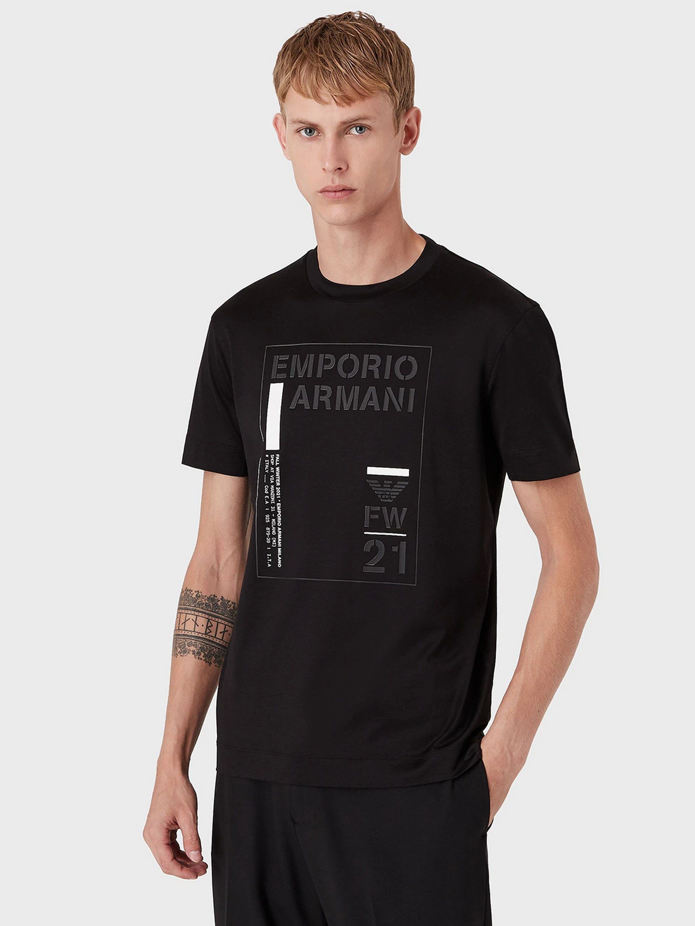 Футболки и поло Emporio Armani модель 6K1T94-1JUVZ-0999 Футболки и поло Emporio Armani модель 6K1T94-1JUVZ-0999 Фото