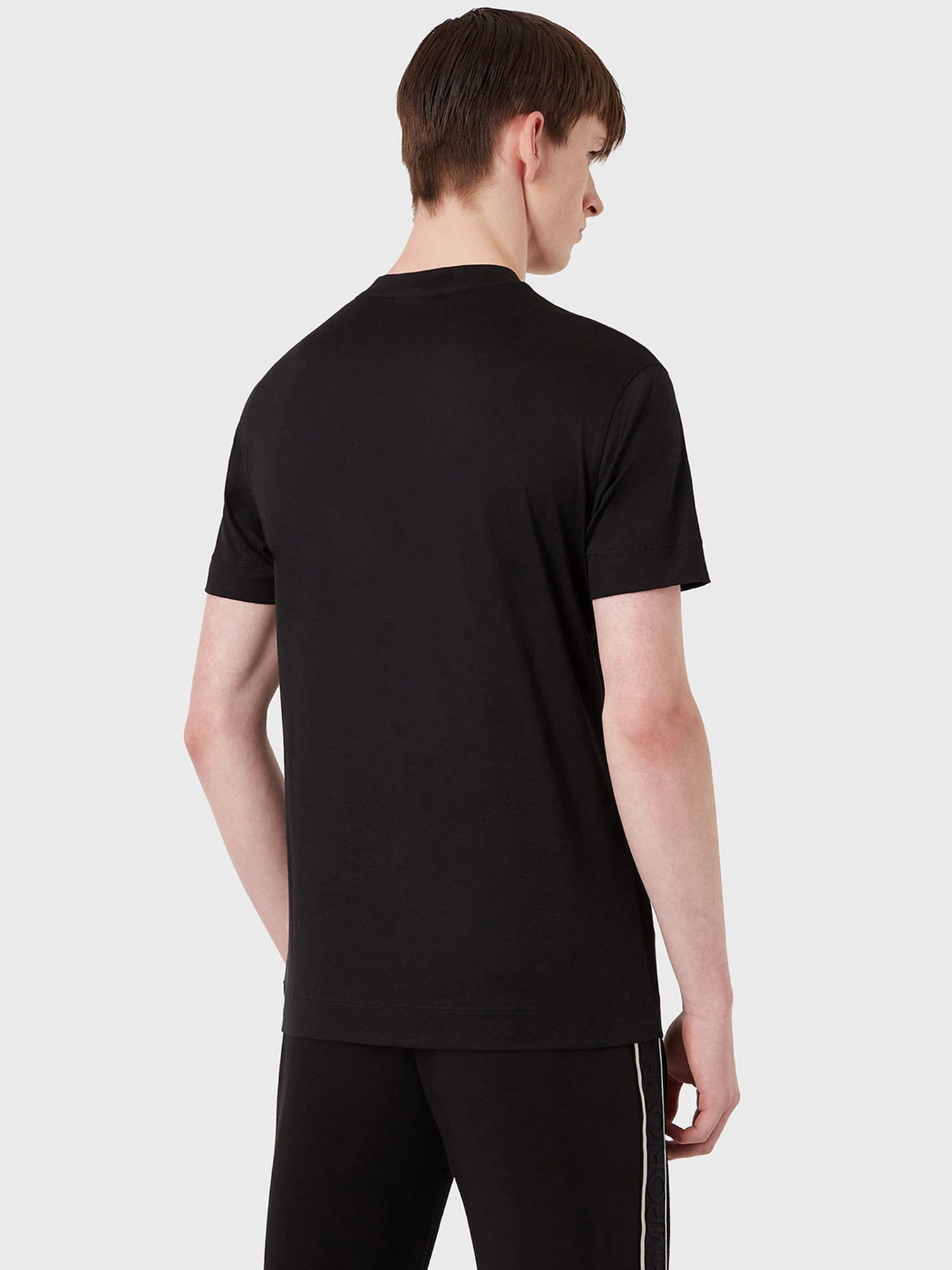 Футболки и поло Emporio Armani модель 6K1TA4-1JUVZ-0999 Футболки и поло Emporio Armani модель 6K1TA4-1JUVZ-0999 Фото