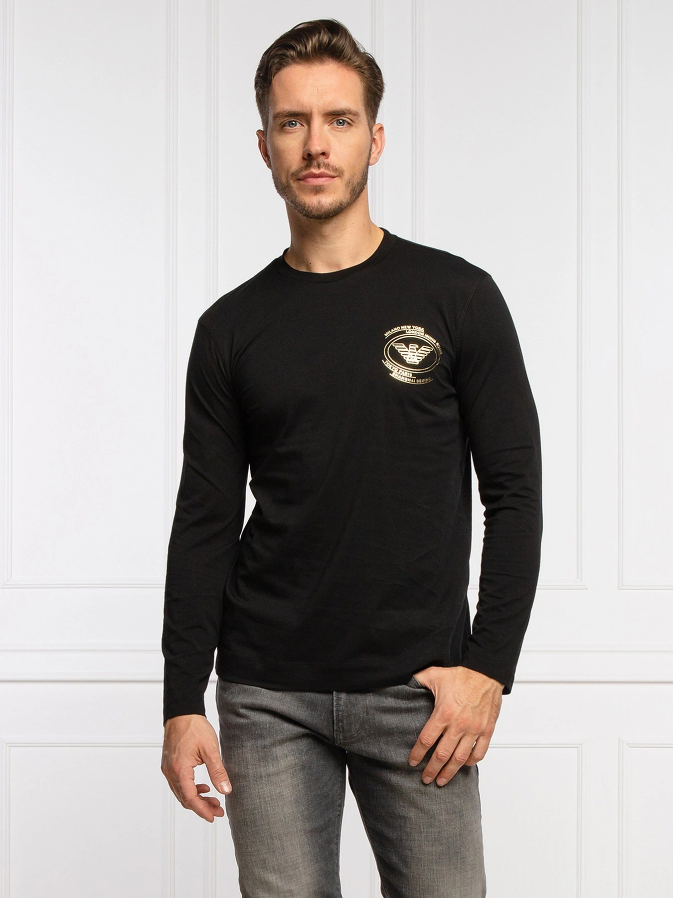 Худи и свитшоты Emporio Armani модель 6K1TN9-1JPZZ-0999 Худи и свитшоты Emporio Armani модель 6K1TN9-1JPZZ-0999 Фото