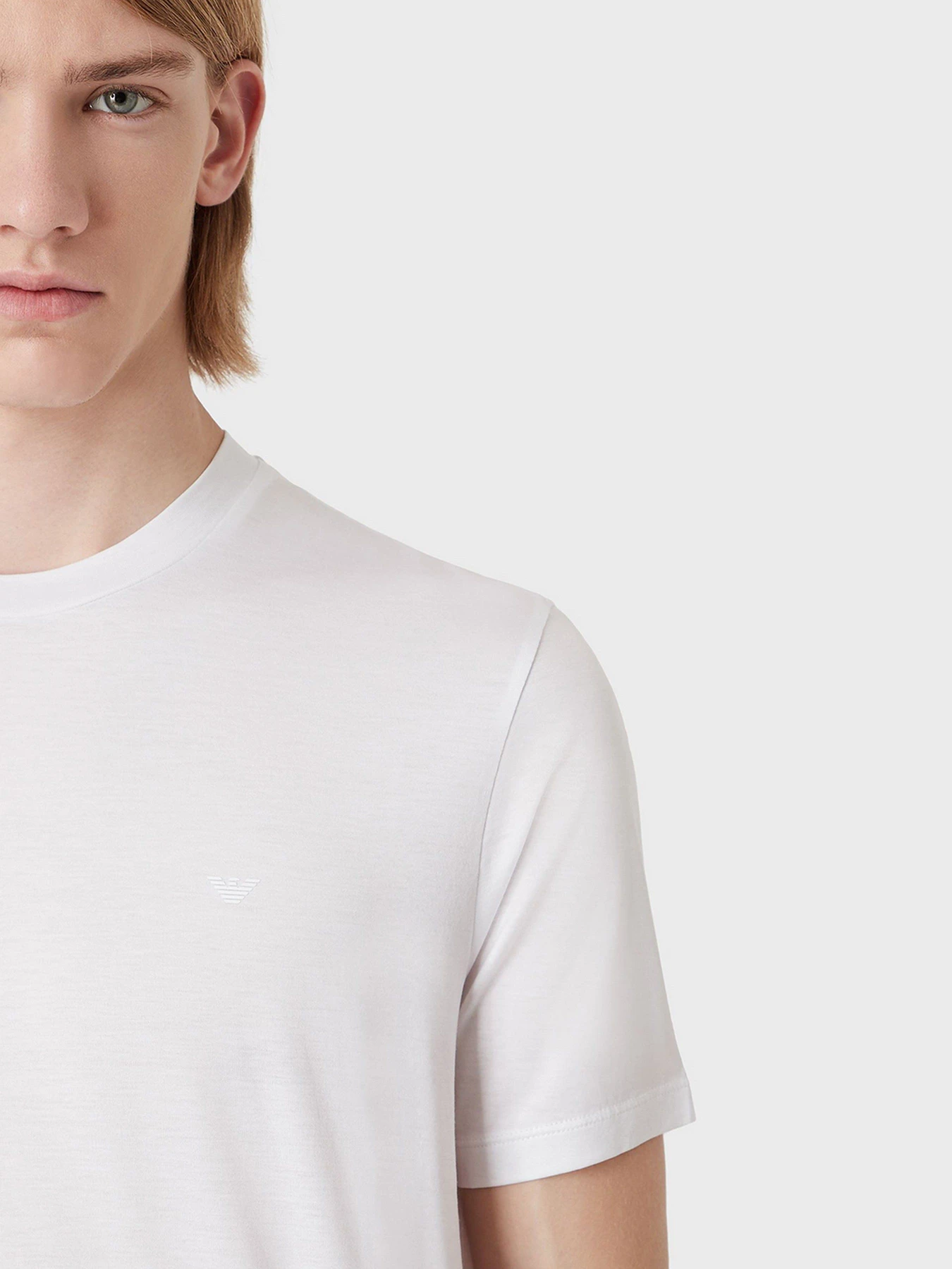 Футболки и поло Emporio Armani модель 6K1TS2-1JUVZ-0100 Футболки и поло Emporio Armani модель 6K1TS2-1JUVZ-0100 Фото