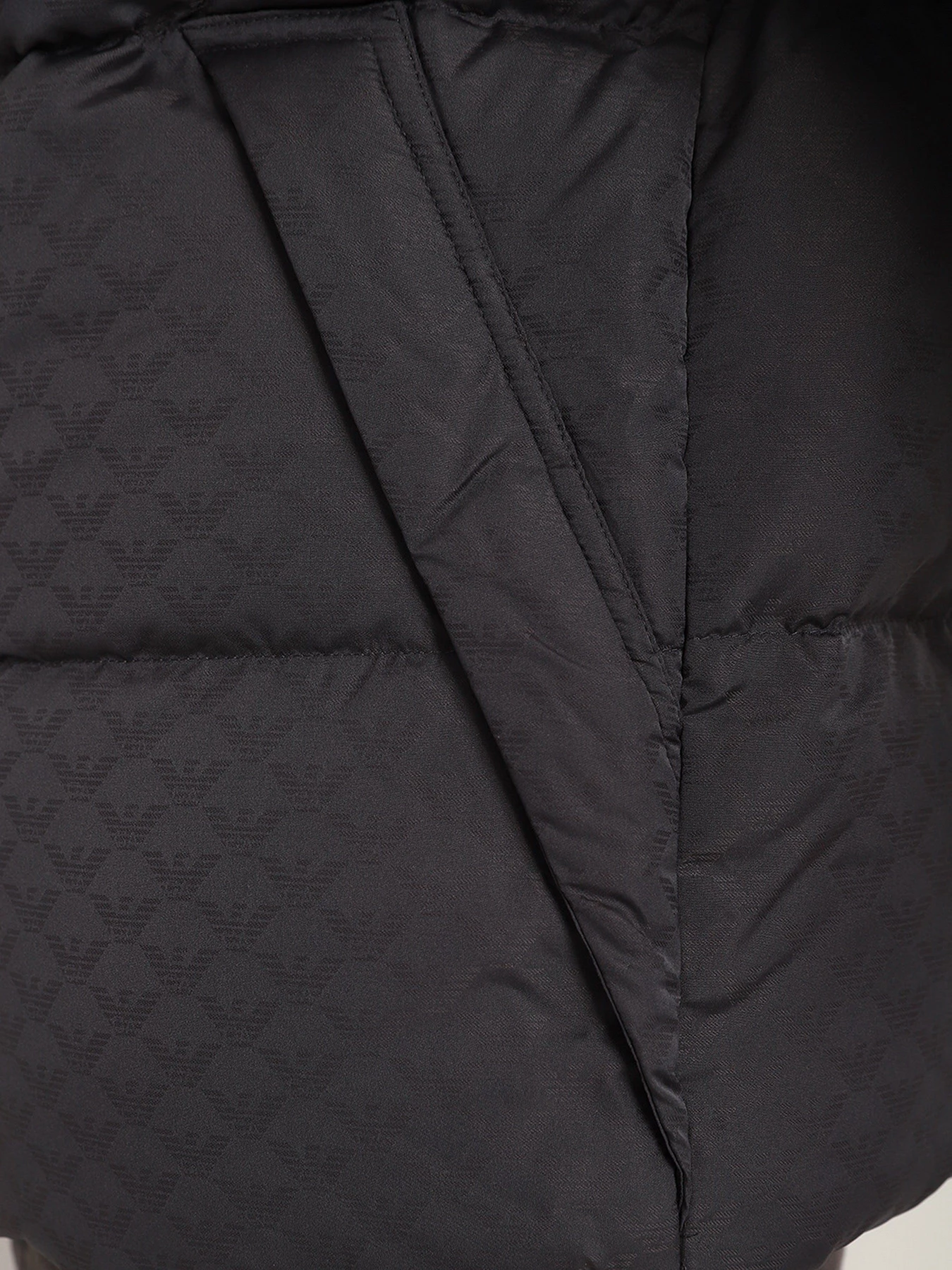 Куртки та дублянки Emporio Armani модель 8N1BN3-1NHQZ-F629 Куртки та дублянки Emporio Armani модель 8N1BN3-1NHQZ-F629 Фото