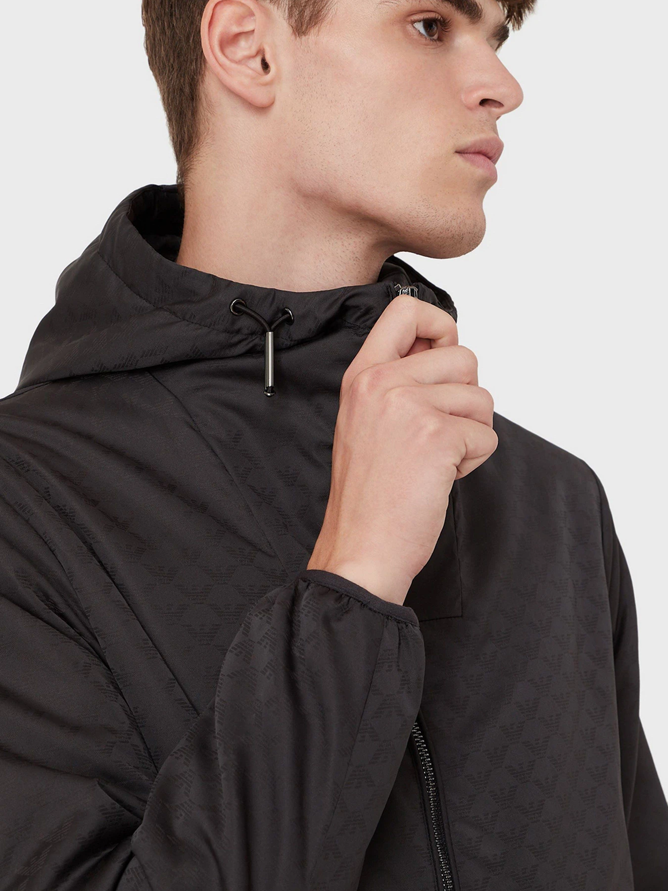 Куртки и дубленки Emporio Armani модель 8N1BN4-1NHQZ-F052 Куртки и дубленки Emporio Armani модель 8N1BN4-1NHQZ-F052 Фото