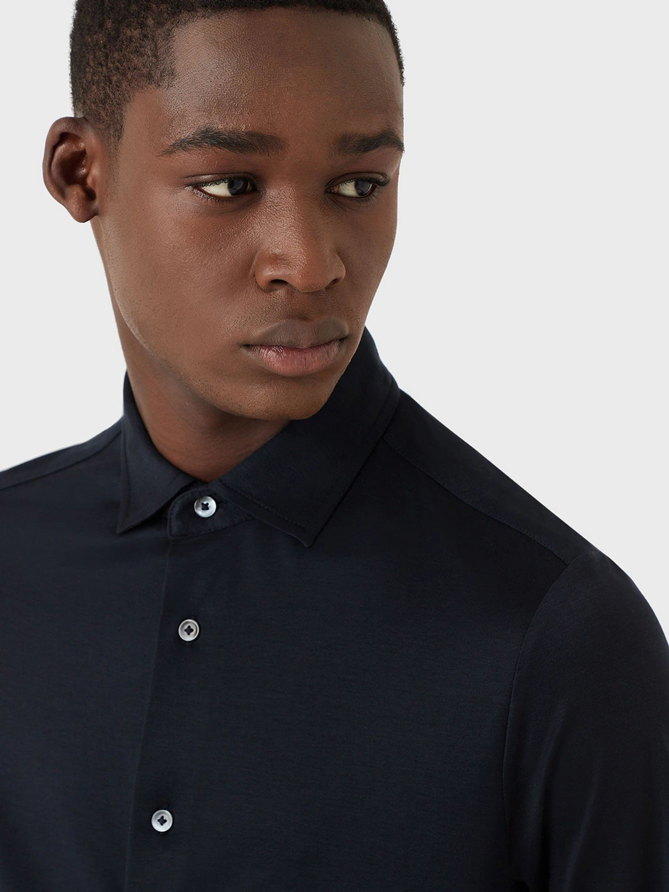 Рубашки Emporio Armani модель 8N1CG1-1JUVZ-0920 Рубашки Emporio Armani модель 8N1CG1-1JUVZ-0920 Фото