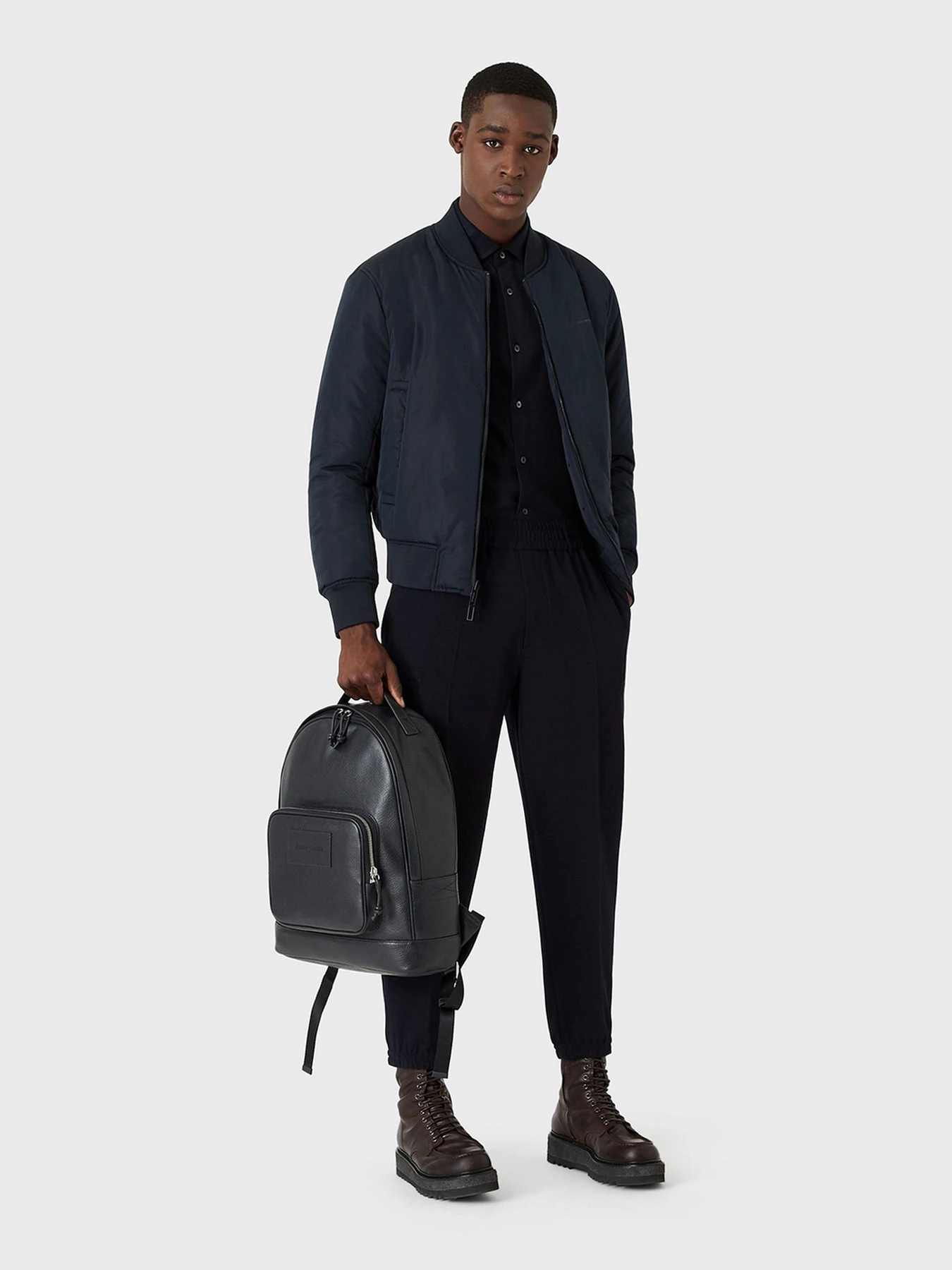 Рубашки Emporio Armani модель 8N1CG1-1JUVZ-0920 Рубашки Emporio Armani модель 8N1CG1-1JUVZ-0920 Фото