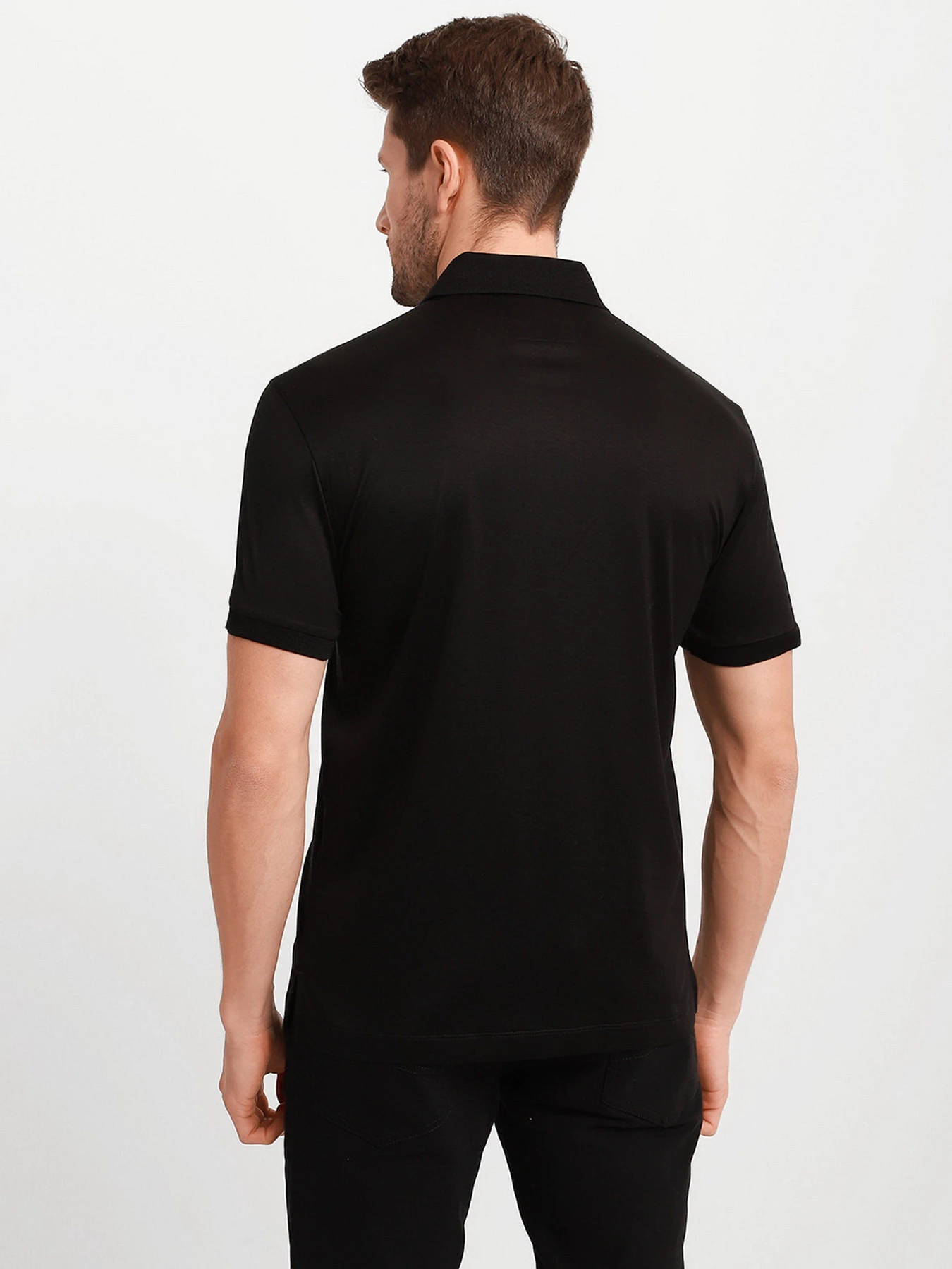 Футболки и поло Emporio Armani модель 8N1F96-1JUVZ-0999 Футболки и поло Emporio Armani модель 8N1F96-1JUVZ-0999 Фото