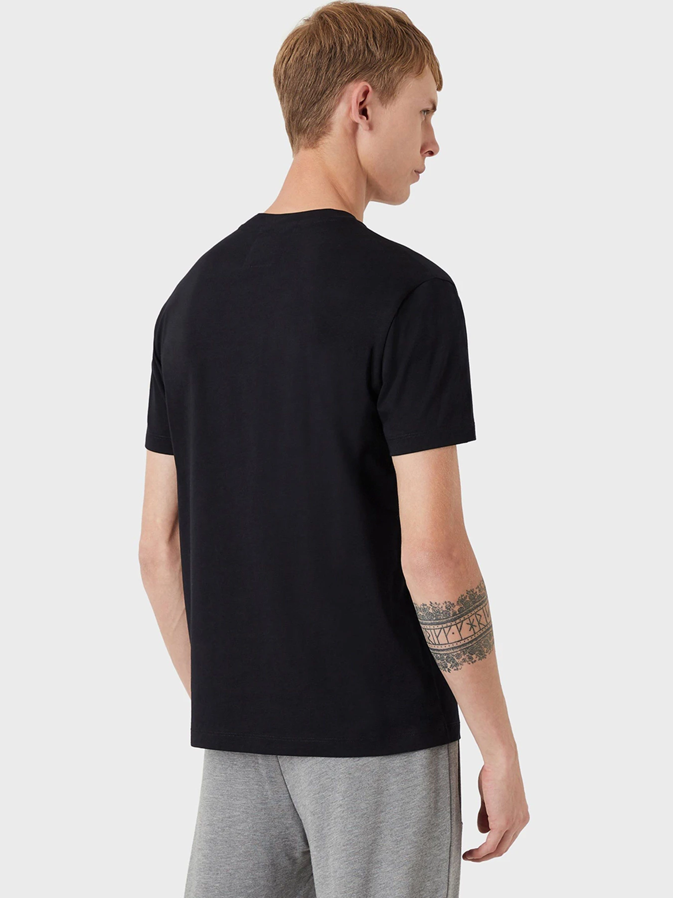 Футболки и поло Emporio Armani модель 8N1TN5-1JPZZ-0974 Футболки и поло Emporio Armani модель 8N1TN5-1JPZZ-0974 Фото