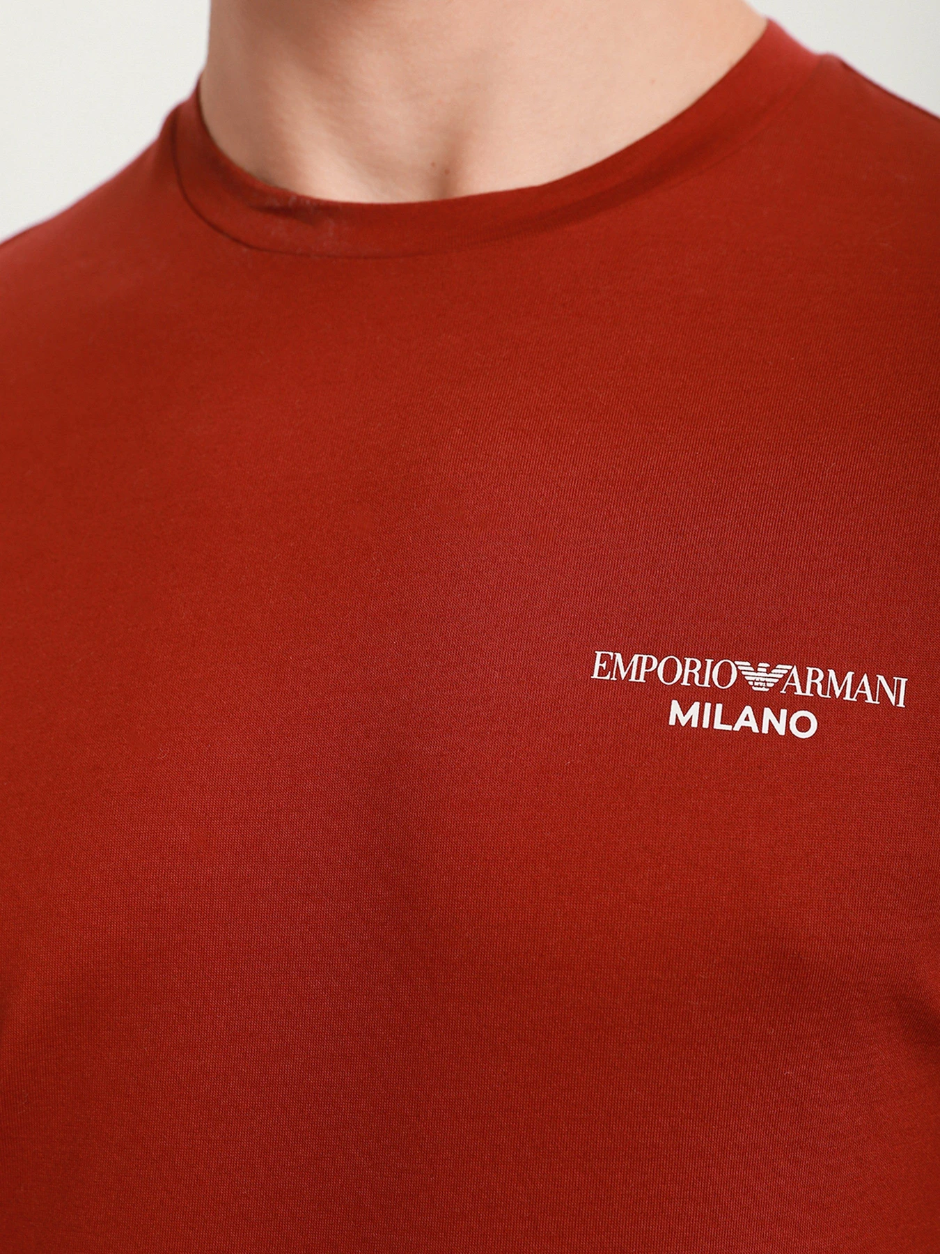 Футболки и поло Emporio Armani модель 6K1TB8-1JSAZ-0358 Футболки и поло Emporio Armani модель 6K1TB8-1JSAZ-0358 Фото