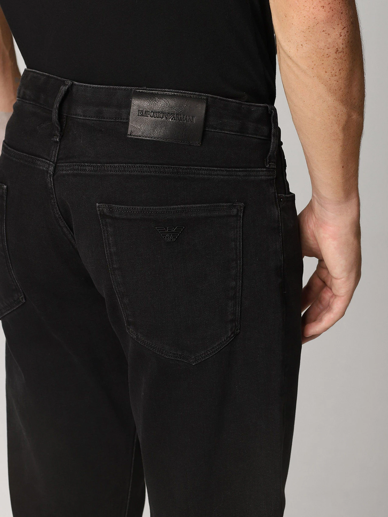 Джинсы Emporio Armani Slim модель 8N1J06-1G0IZ-0006 Фото