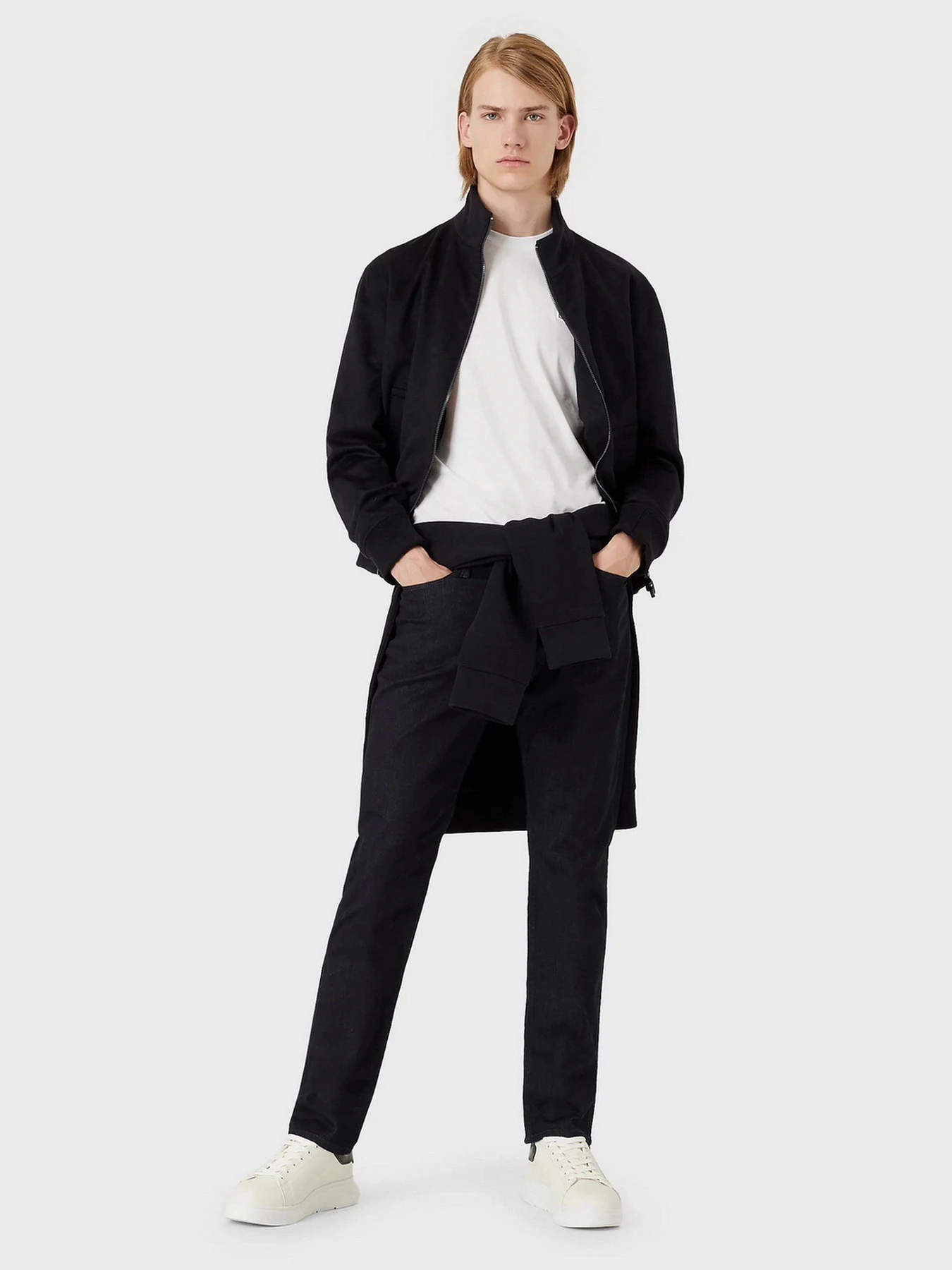 Джинсы Emporio Armani Slim модель 8N1J06-1G19Z-0941 Джинсы Emporio Armani Slim модель 8N1J06-1G19Z-0941 Фото
