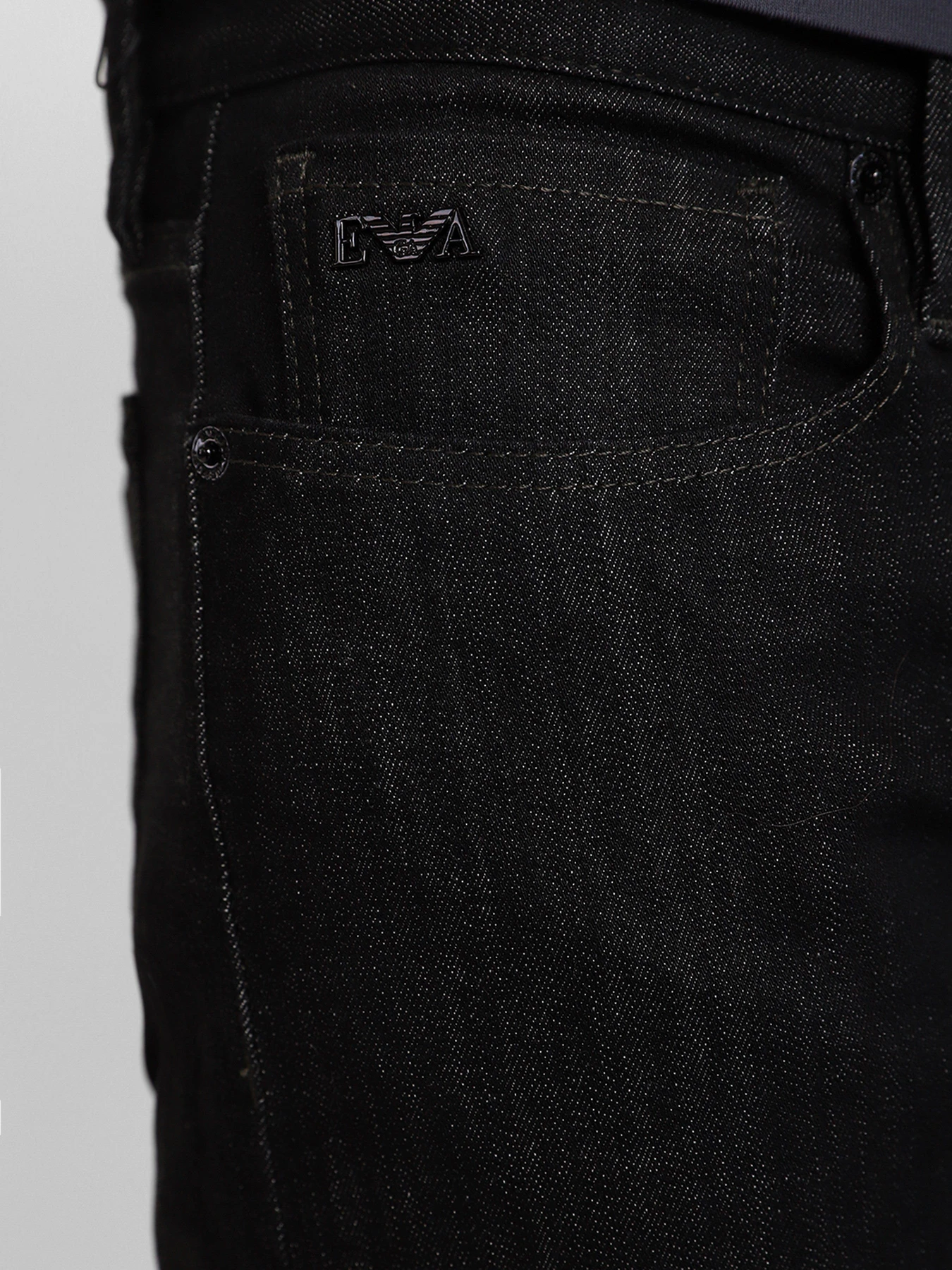 Джинсы Emporio Armani Slim модель 8N1J75-1DV7Z-0005 Джинсы Emporio Armani Slim модель 8N1J75-1DV7Z-0005 Фото