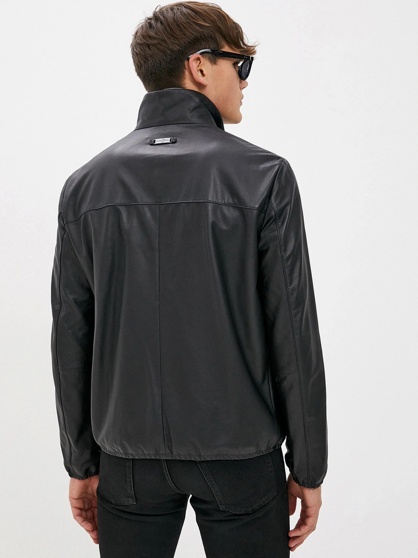 Куртки и дубленки Emporio Armani модель 01R55P-01P54-999 Куртки и дубленки Emporio Armani модель 01R55P-01P54-999 Фото