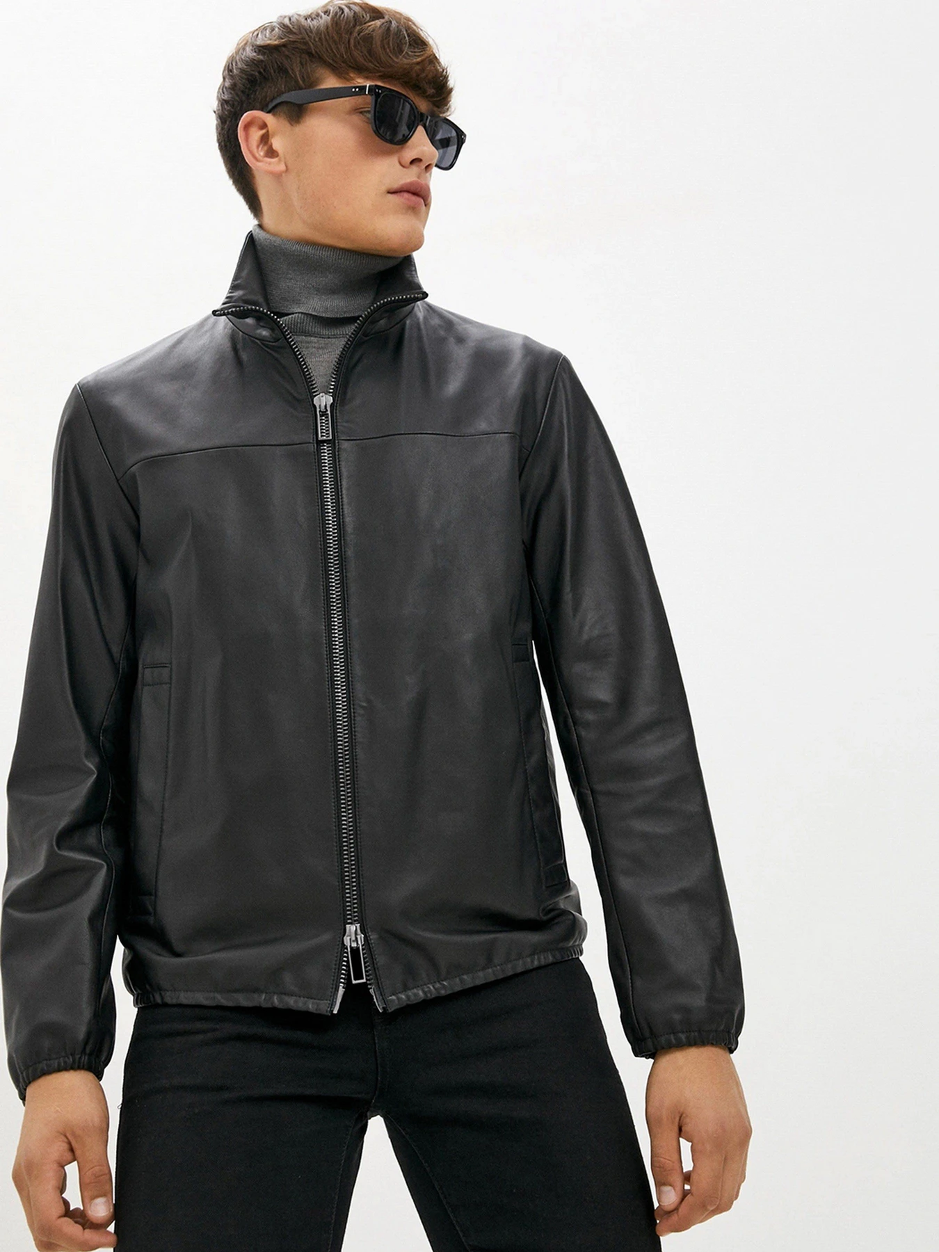 Куртки и дубленки Emporio Armani модель 01R55P-01P54-999 Куртки и дубленки Emporio Armani модель 01R55P-01P54-999 Фото
