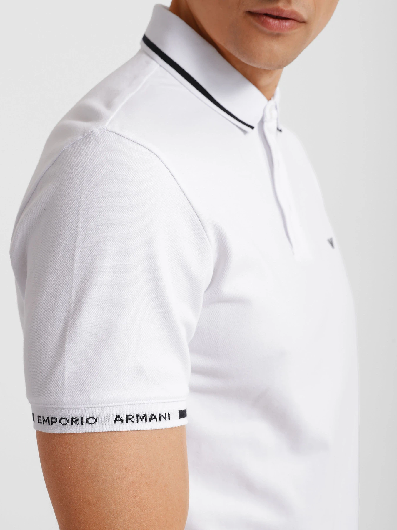 Футболки и поло Emporio Armani модель 3L1FAE-1JPTZ-0154 Футболки и поло Emporio Armani модель 3L1FAE-1JPTZ-0154 Фото