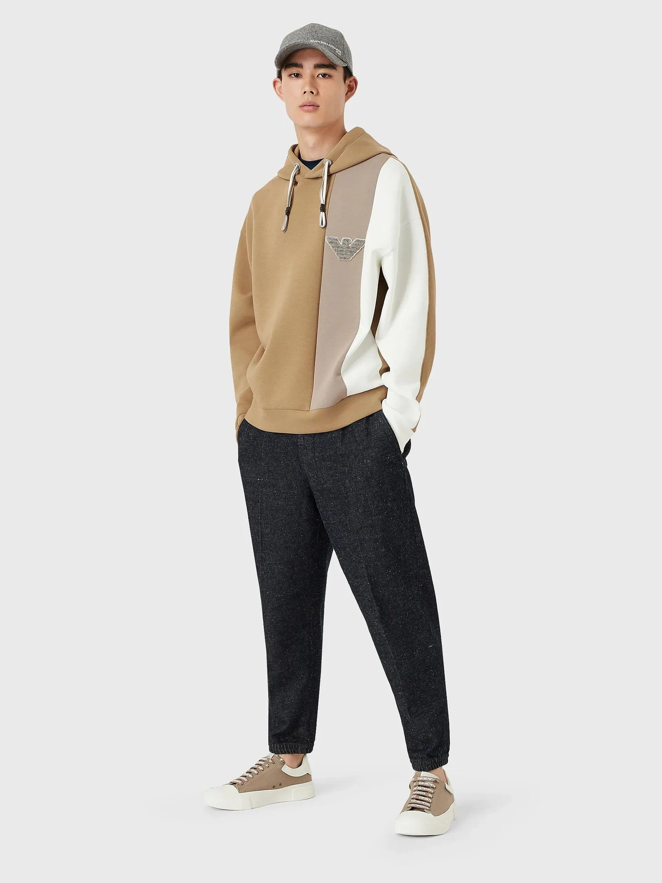 Худи и свитшоты Emporio Armani модель 3L1MCA-1JHSZ-F116 Худи и свитшоты Emporio Armani модель 3L1MCA-1JHSZ-F116 Фото