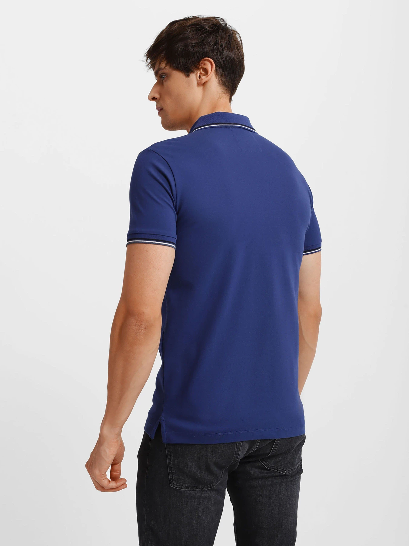 Футболки и поло Emporio Armani модель 8N1FB4-1JPTZ-0938 Футболки и поло Emporio Armani модель 8N1FB4-1JPTZ-0938 Фото