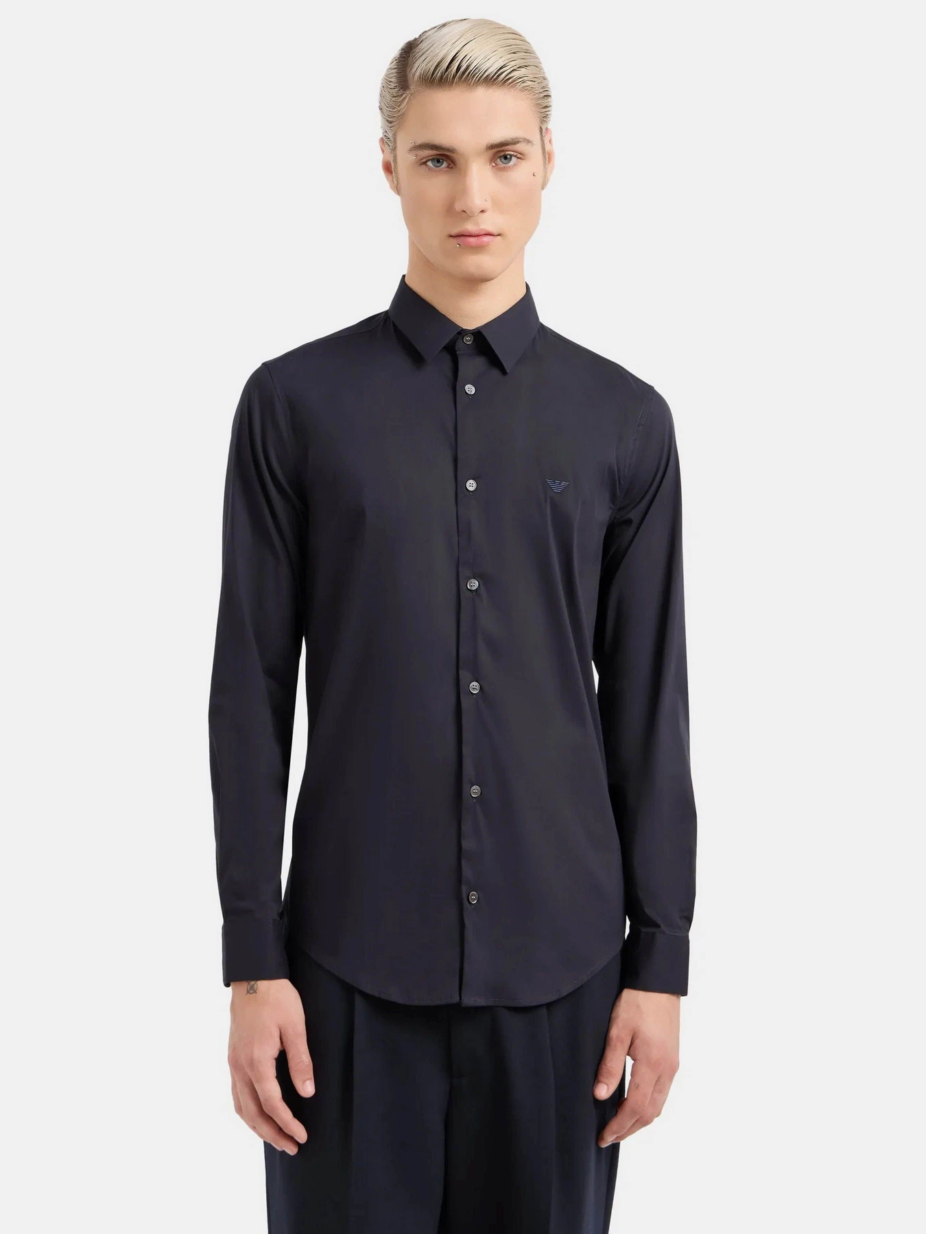 Рубашки Emporio Armani модель 8N1C09-1NI9Z-0934 Рубашки Emporio Armani модель 8N1C09-1NI9Z-0934 Фото
