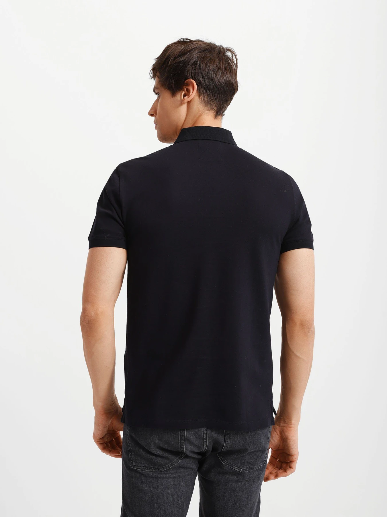 Футболки и поло Emporio Armani модель 8N1FQ2-1JTKZ-0920 Футболки и поло Emporio Armani модель 8N1FQ2-1JTKZ-0920 Фото