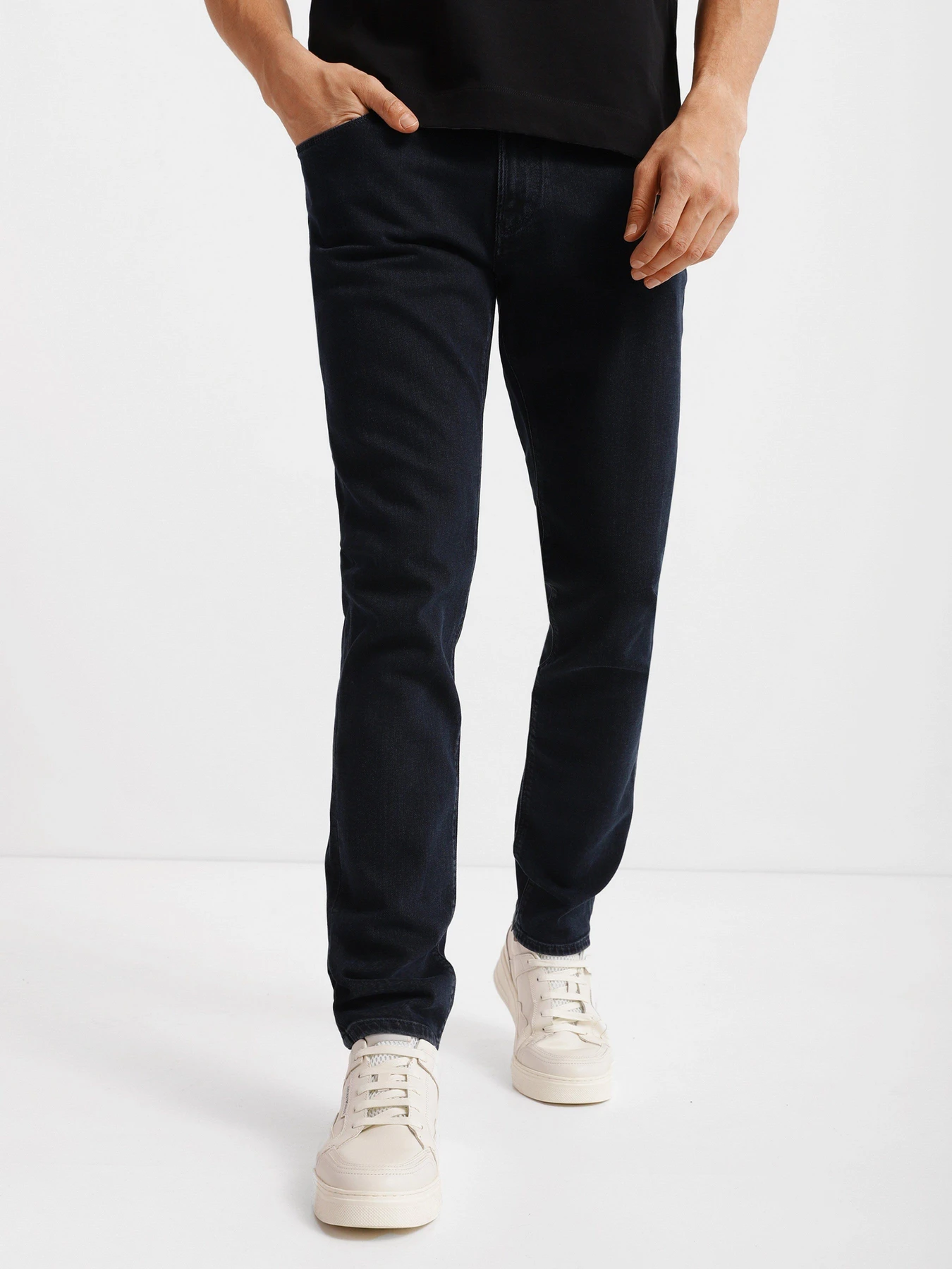 Джинси Emporio Armani Slim модель 8N1J06-1G0IZ-0942 Джинси Emporio Armani Slim модель 8N1J06-1G0IZ-0942 Фото