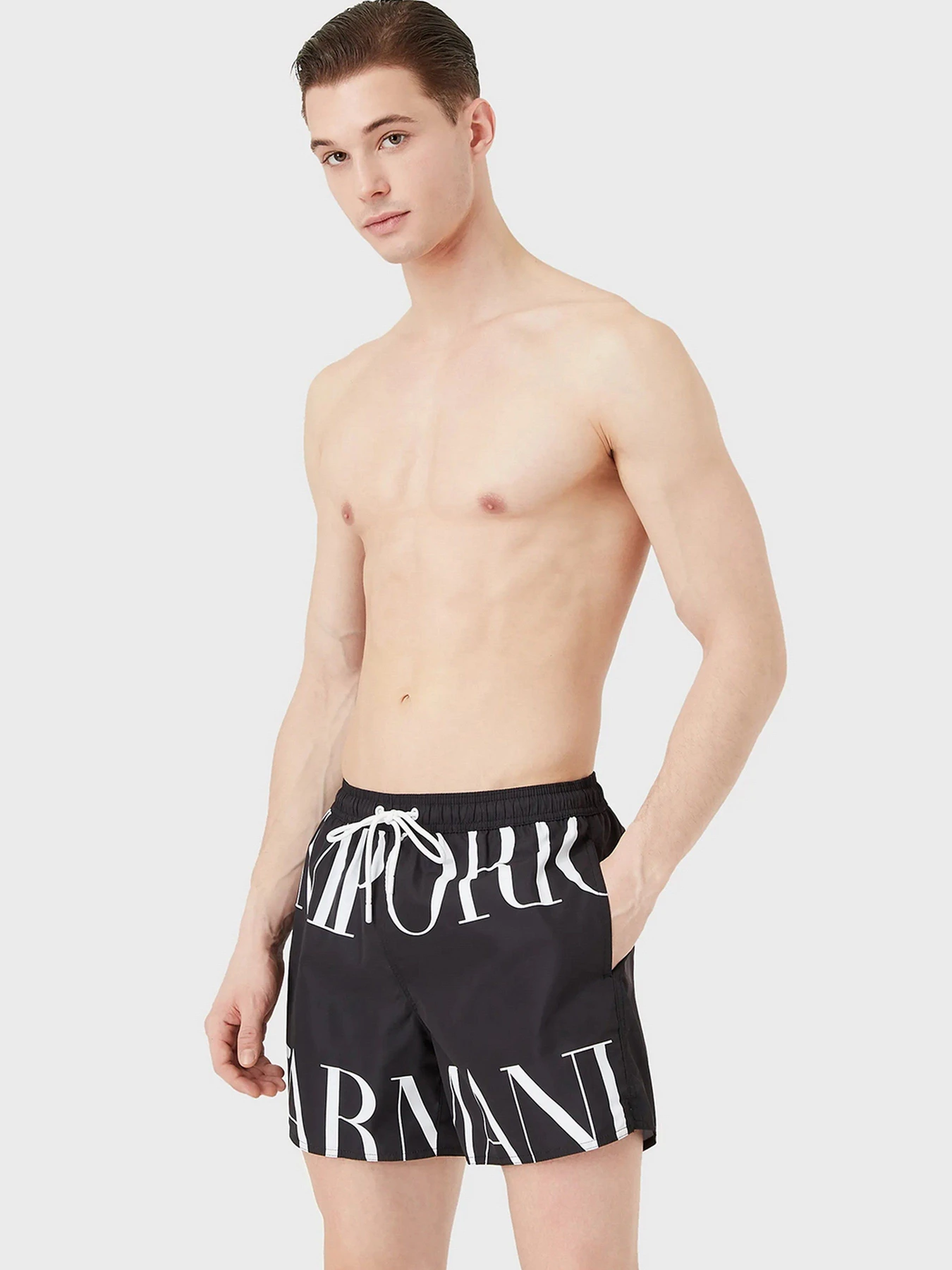 Одежда для пляжа Emporio Armani модель 211740-2R424-08221 Одежда для пляжа Emporio Armani модель 211740-2R424-08221 Фото