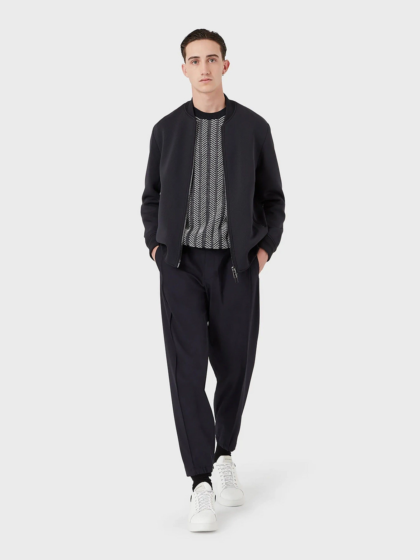 Куртки та дублянки Emporio Armani модель 3L1BD0-1NCIZ-0920 Куртки та дублянки Emporio Armani модель 3L1BD0-1NCIZ-0920 Фото