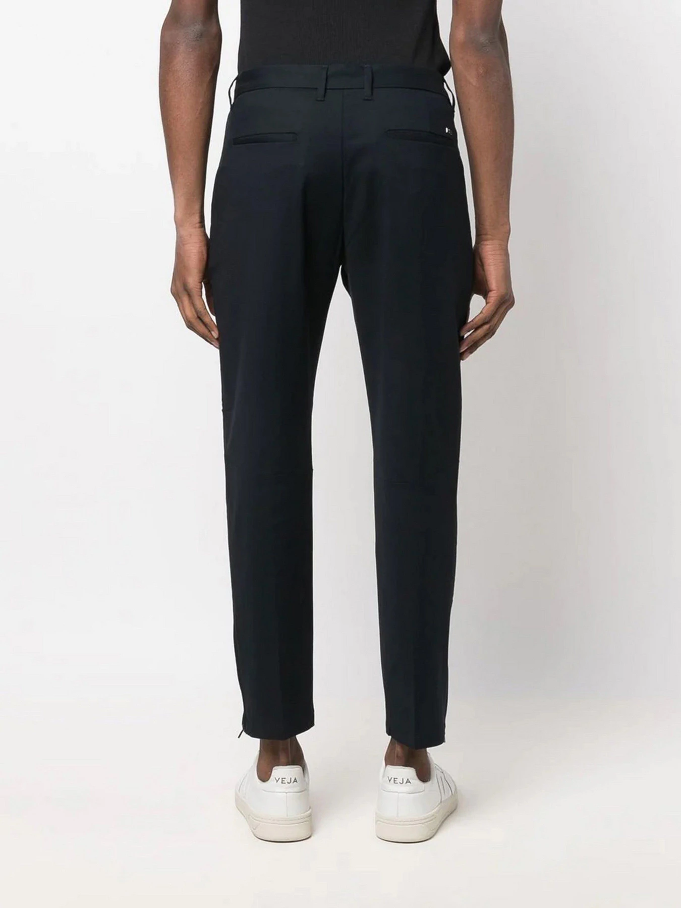 Брюки Emporio Armani модель 3L1P75-1NBKZ-0920 Брюки Emporio Armani модель 3L1P75-1NBKZ-0920 Фото