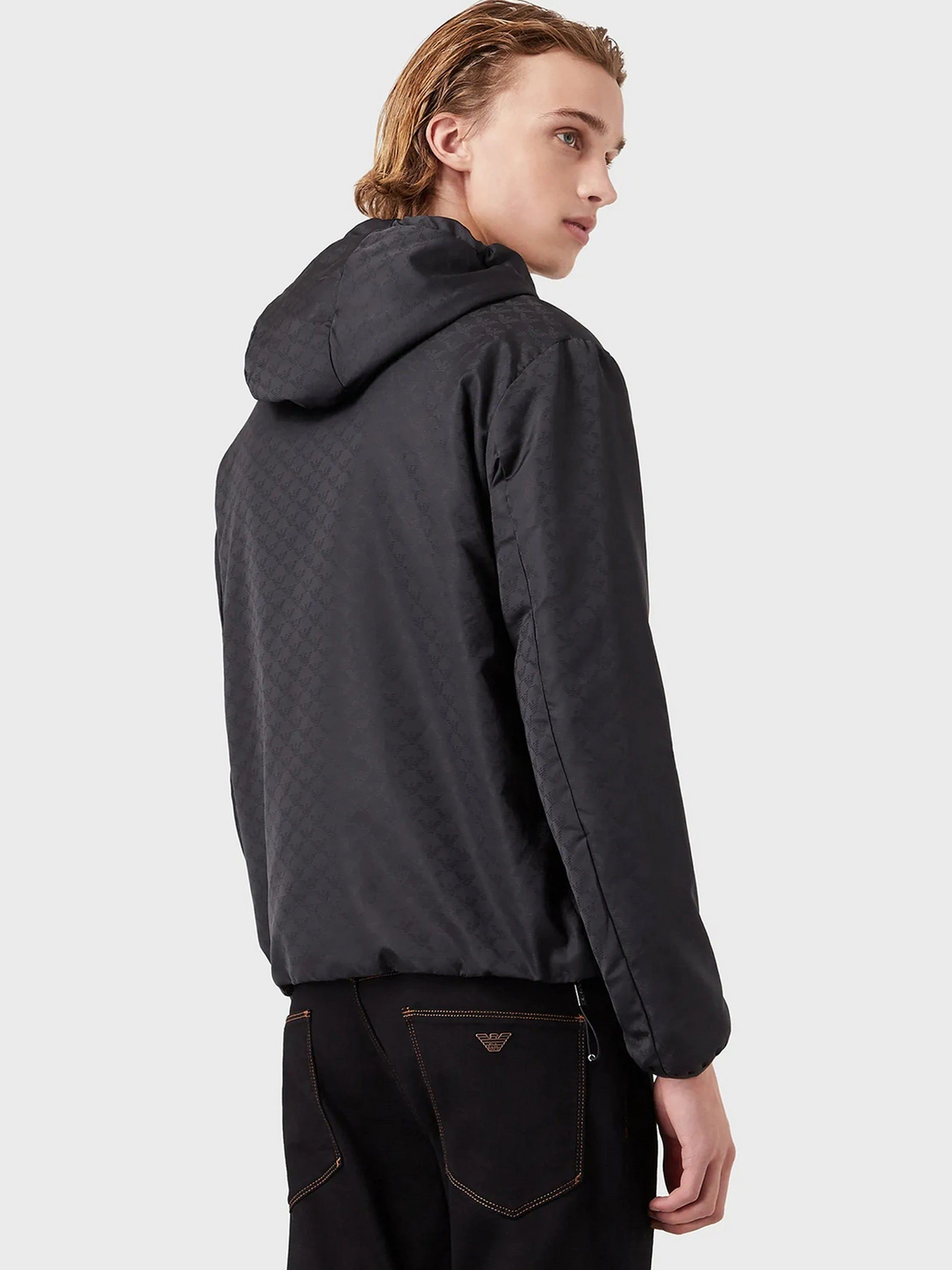 Куртки и дубленки Emporio Armani модель 8N1BN4-1NHQZ-F995 Куртки и дубленки Emporio Armani модель 8N1BN4-1NHQZ-F995 Фото