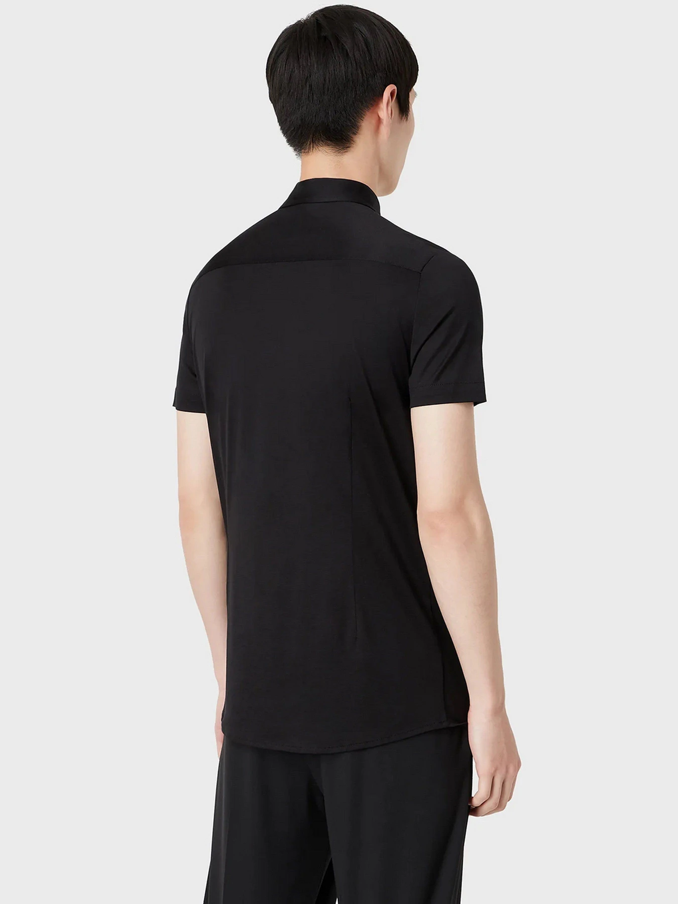 Рубашки Emporio Armani модель 8N1CG0-1JUVZ-0999 Рубашки Emporio Armani модель 8N1CG0-1JUVZ-0999 Фото