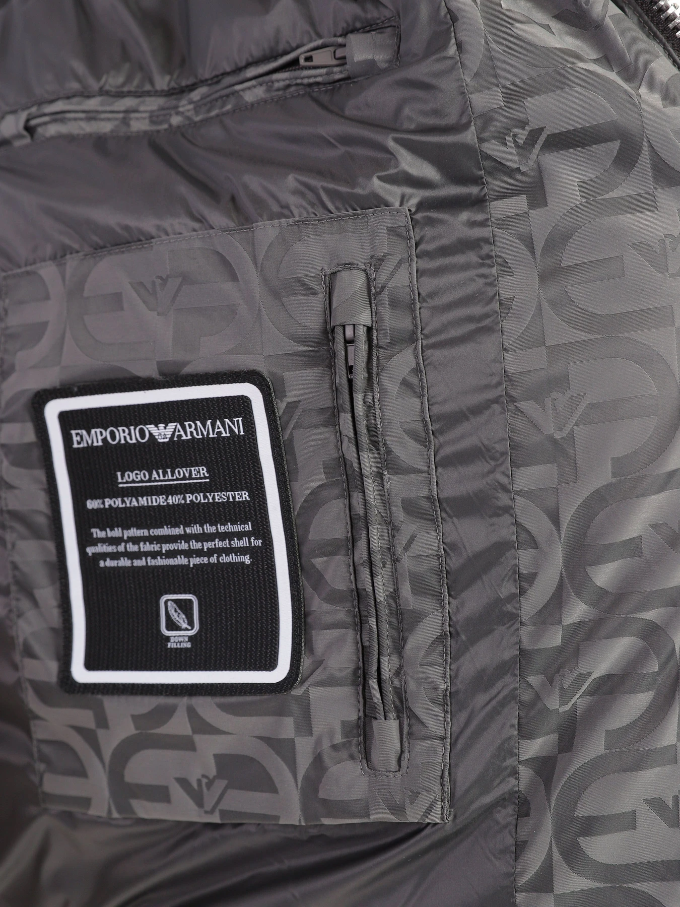 Куртки та дублянки Emporio Armani модель 6L1BH2-1NLLZ-0651 Куртки та дублянки Emporio Armani модель 6L1BH2-1NLLZ-0651 Фото