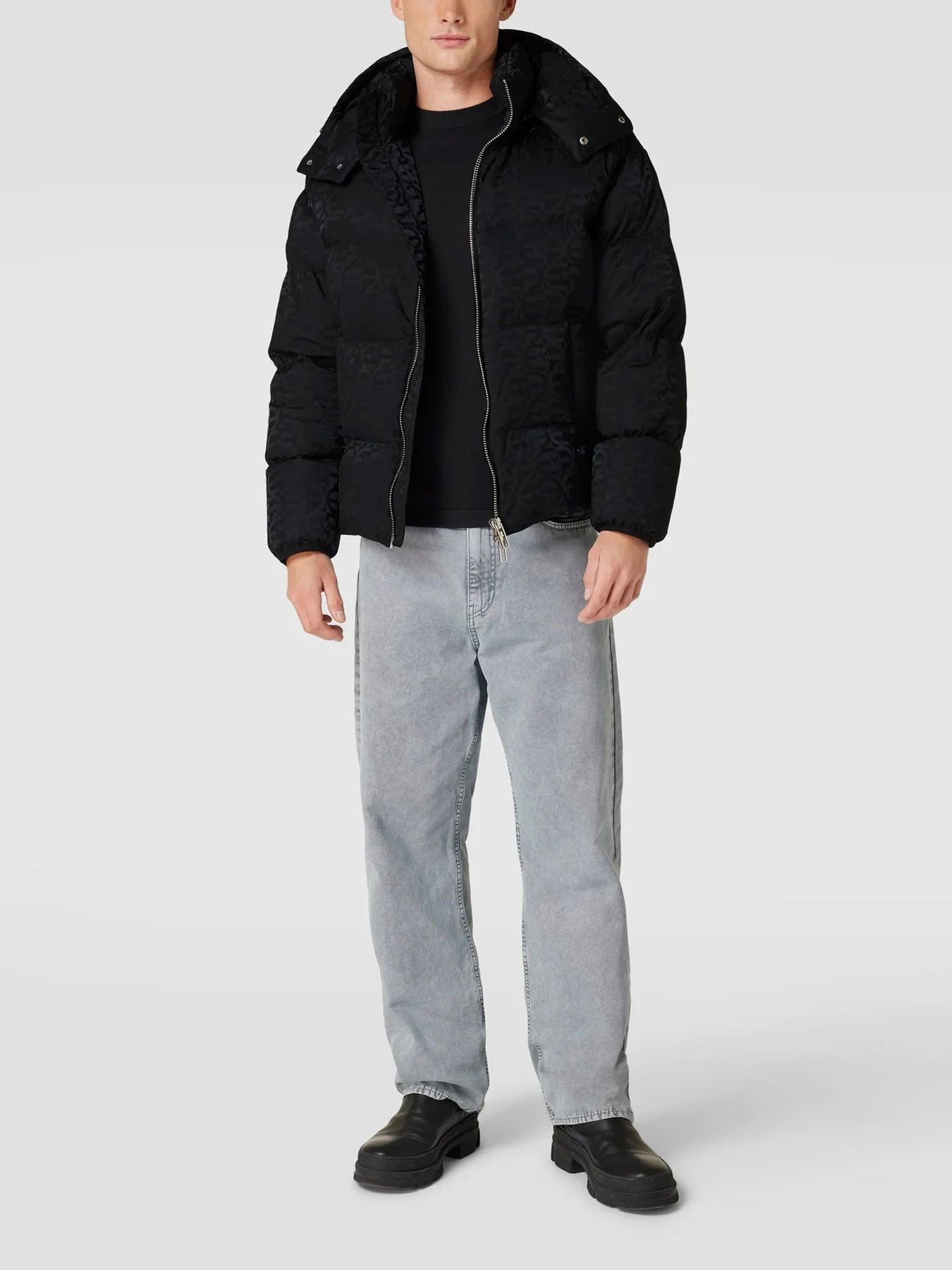 Куртки та дублянки Emporio Armani модель 6L1BH2-1NLLZ-0920 Куртки та дублянки Emporio Armani модель 6L1BH2-1NLLZ-0920 Фото