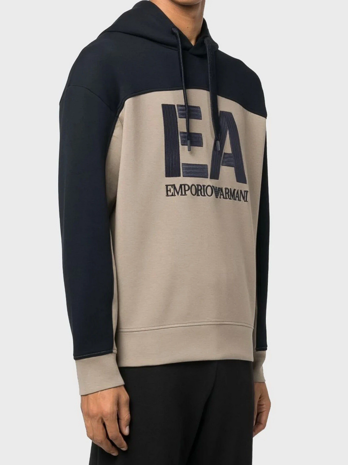 Худи и свитшоты Emporio Armani модель 6L1MB1-1JHSZ-0137 Фото