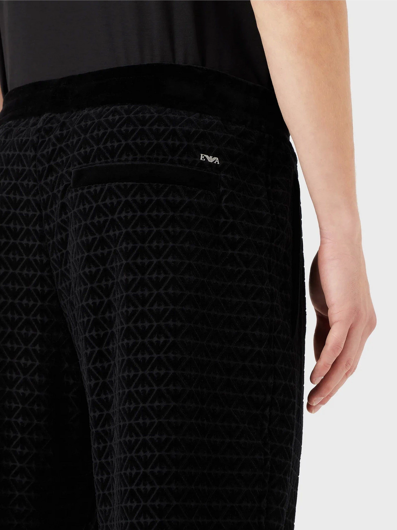 Брюки Emporio Armani модель 6L1P99-1JJWZ-F026 Брюки Emporio Armani модель 6L1P99-1JJWZ-F026 Фото