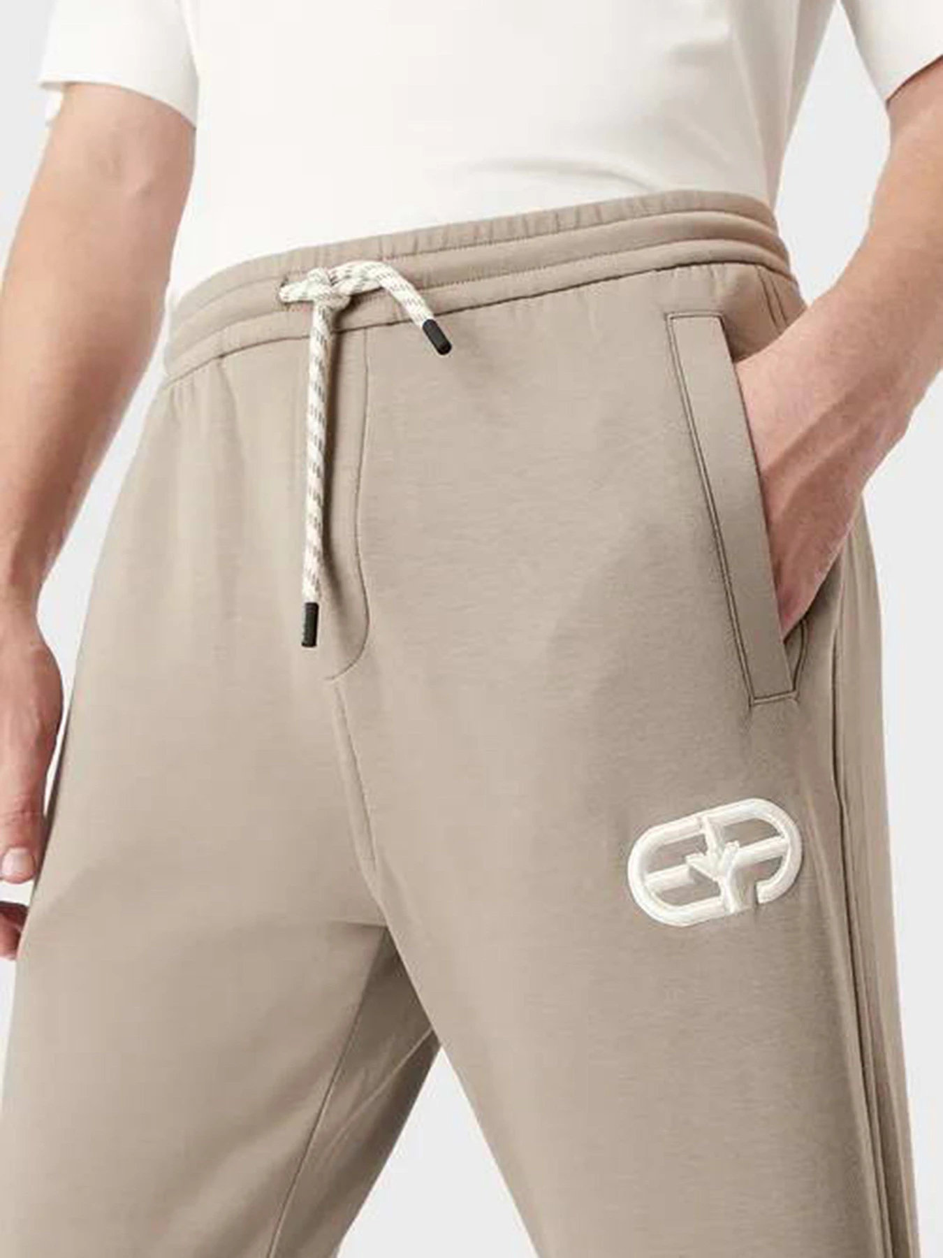 Брюки Emporio Armani модель 6L1PE5-1JHSZ-0137 Фото