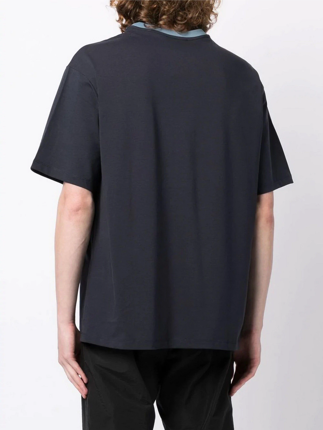 Футболки и поло Emporio Armani модель 6L1T6Q-1JB8Z-0922 Фото