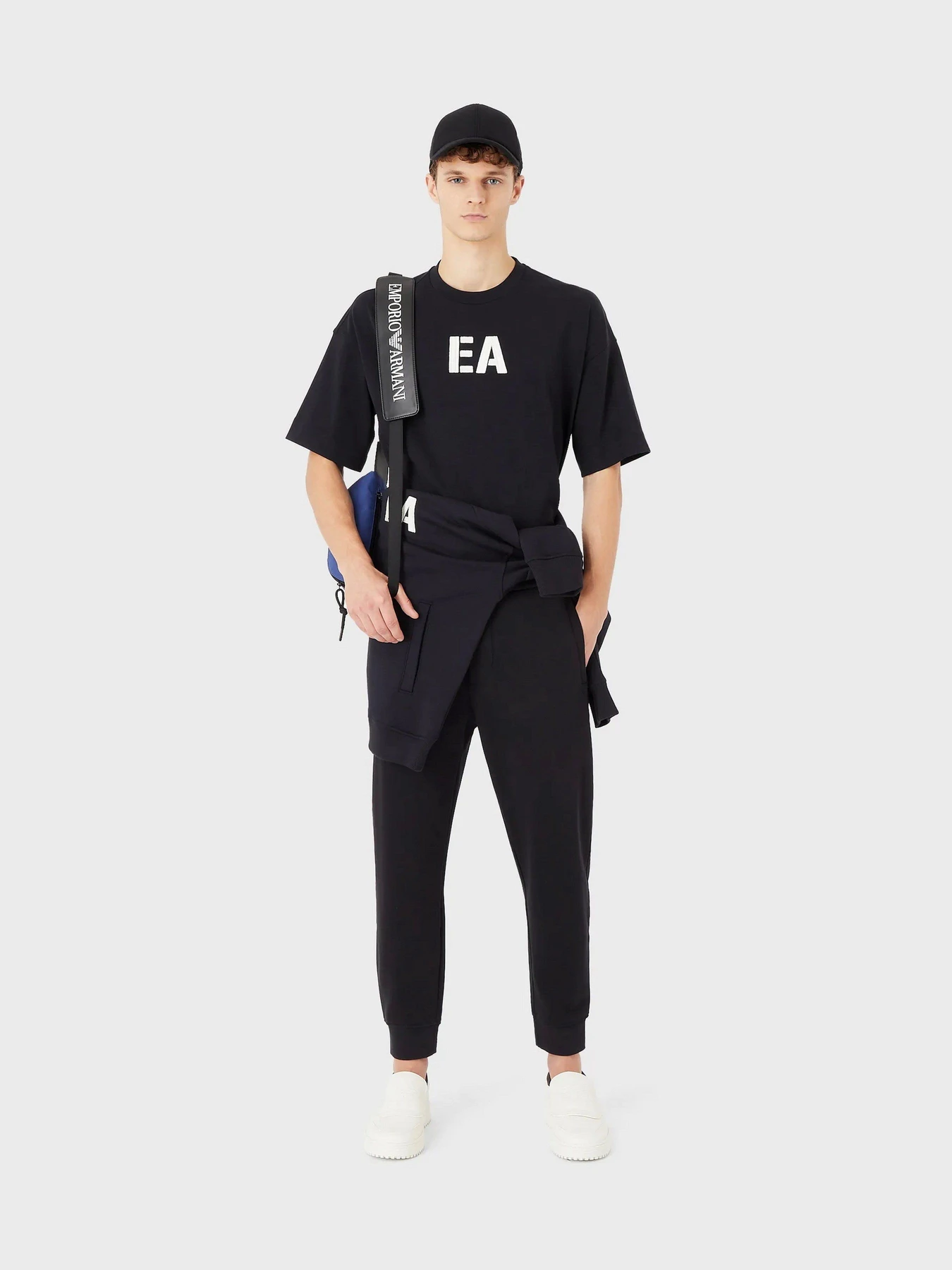 Футболки и поло Emporio Armani модель 6L1TH4-1JWZZ-0920 Фото