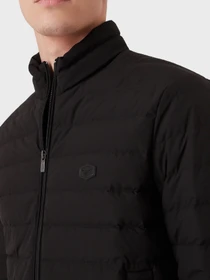 Куртки и дубленки Emporio Armani модель 8N1BQ2-1NLRZ-0999 Фото