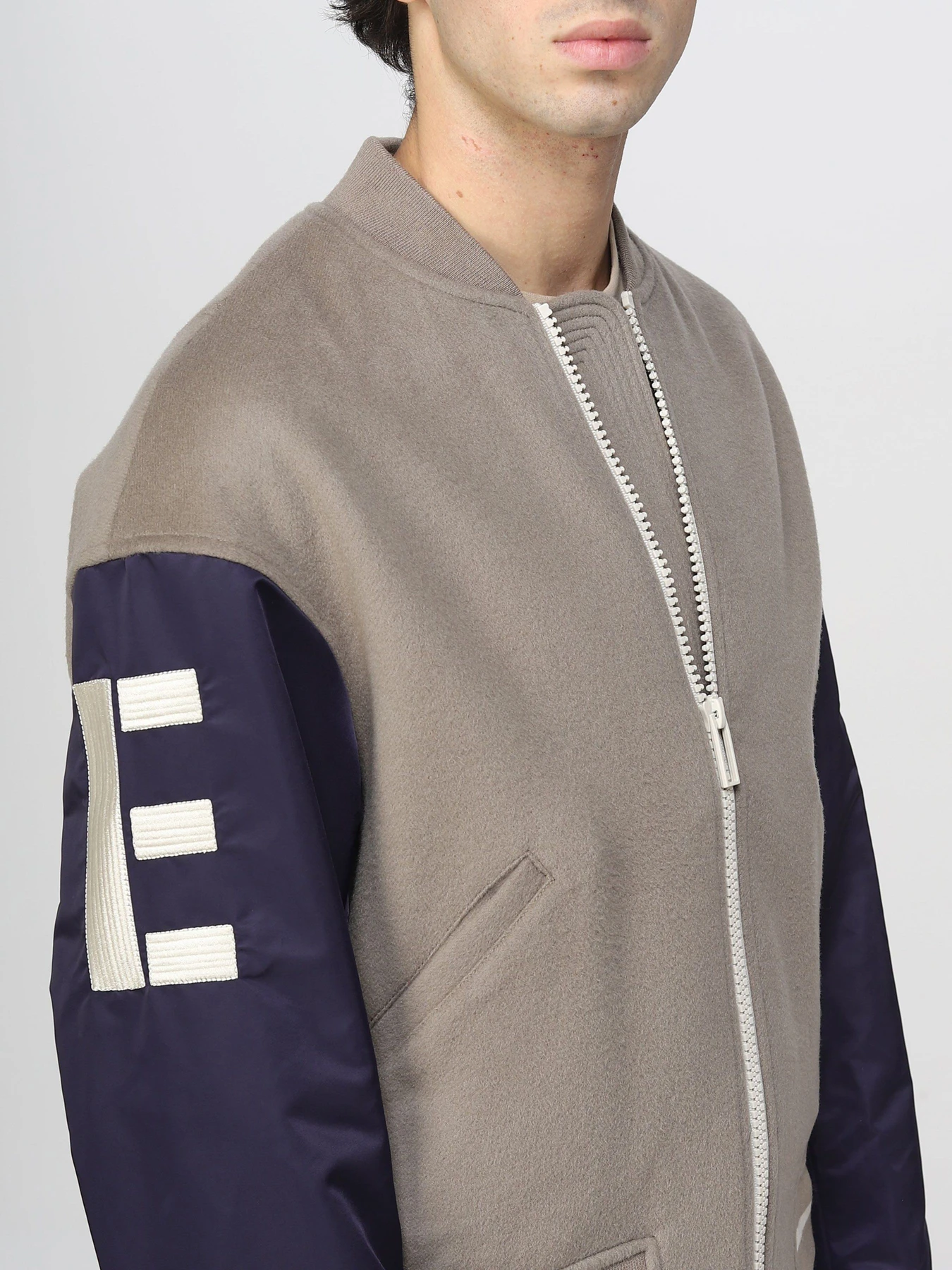 Куртки и дубленки Emporio Armani модель 6L1BL8-1NMYZ-0137 Куртки и дубленки Emporio Armani модель 6L1BL8-1NMYZ-0137 Фото
