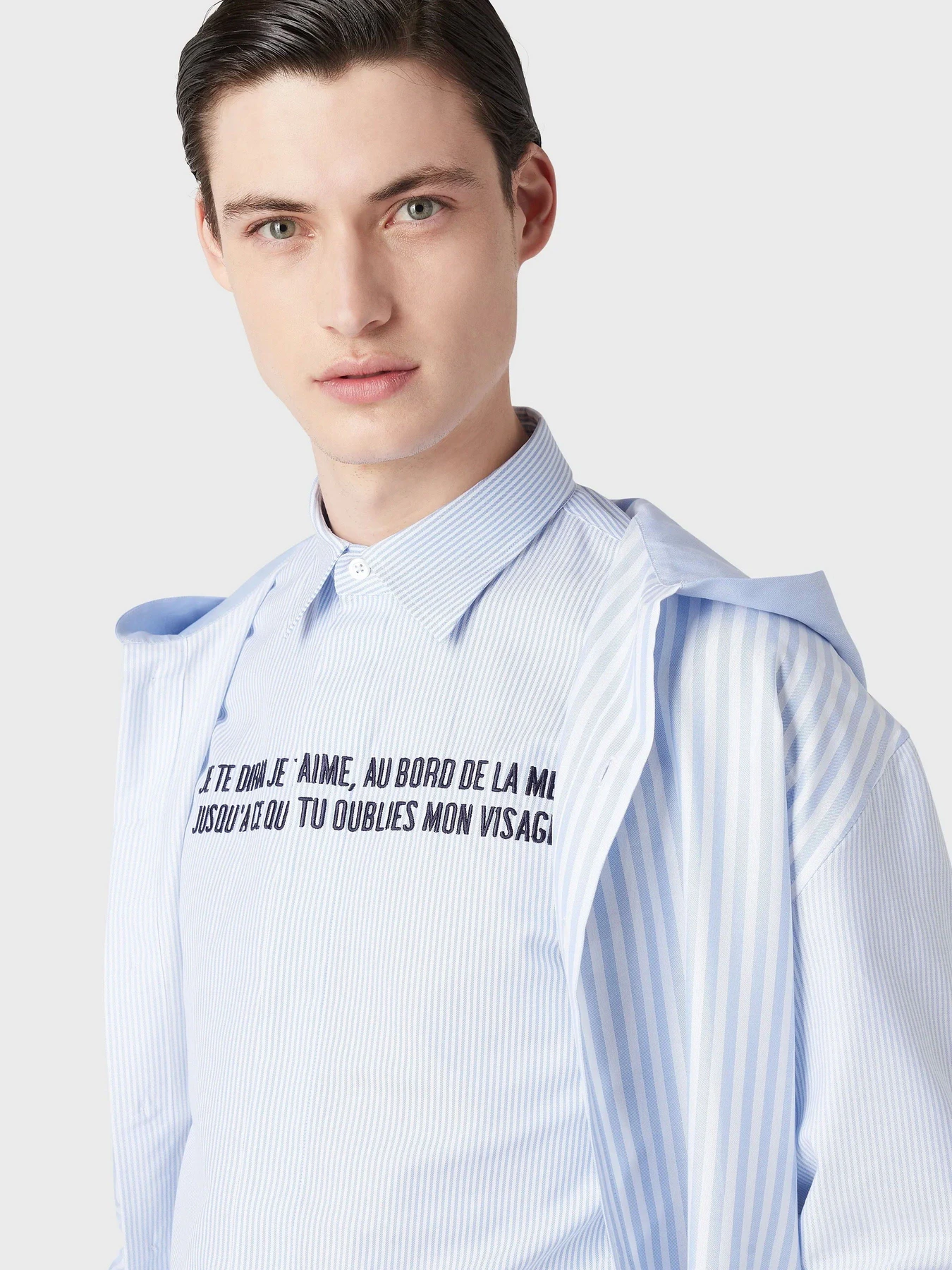 Рубашки Emporio Armani модель D41FA4-D110C-019 Рубашки Emporio Armani модель D41FA4-D110C-019 Фото