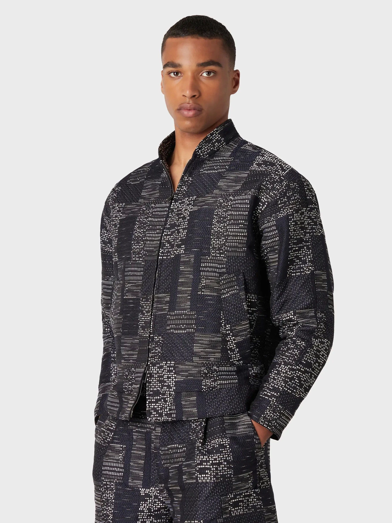 Куртки та дублянки Emporio Armani модель D41R18-D1050-920 Фото