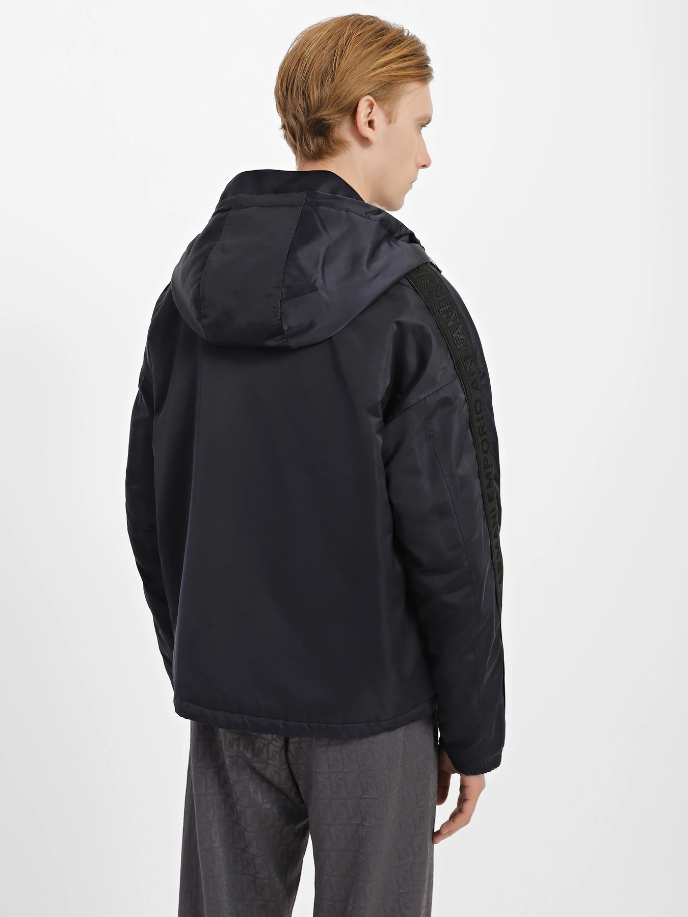 Куртки и дубленки Emporio Armani модель 3R1BD1-1NRYZ-0920 Куртки и дубленки Emporio Armani модель 3R1BD1-1NRYZ-0920 Фото