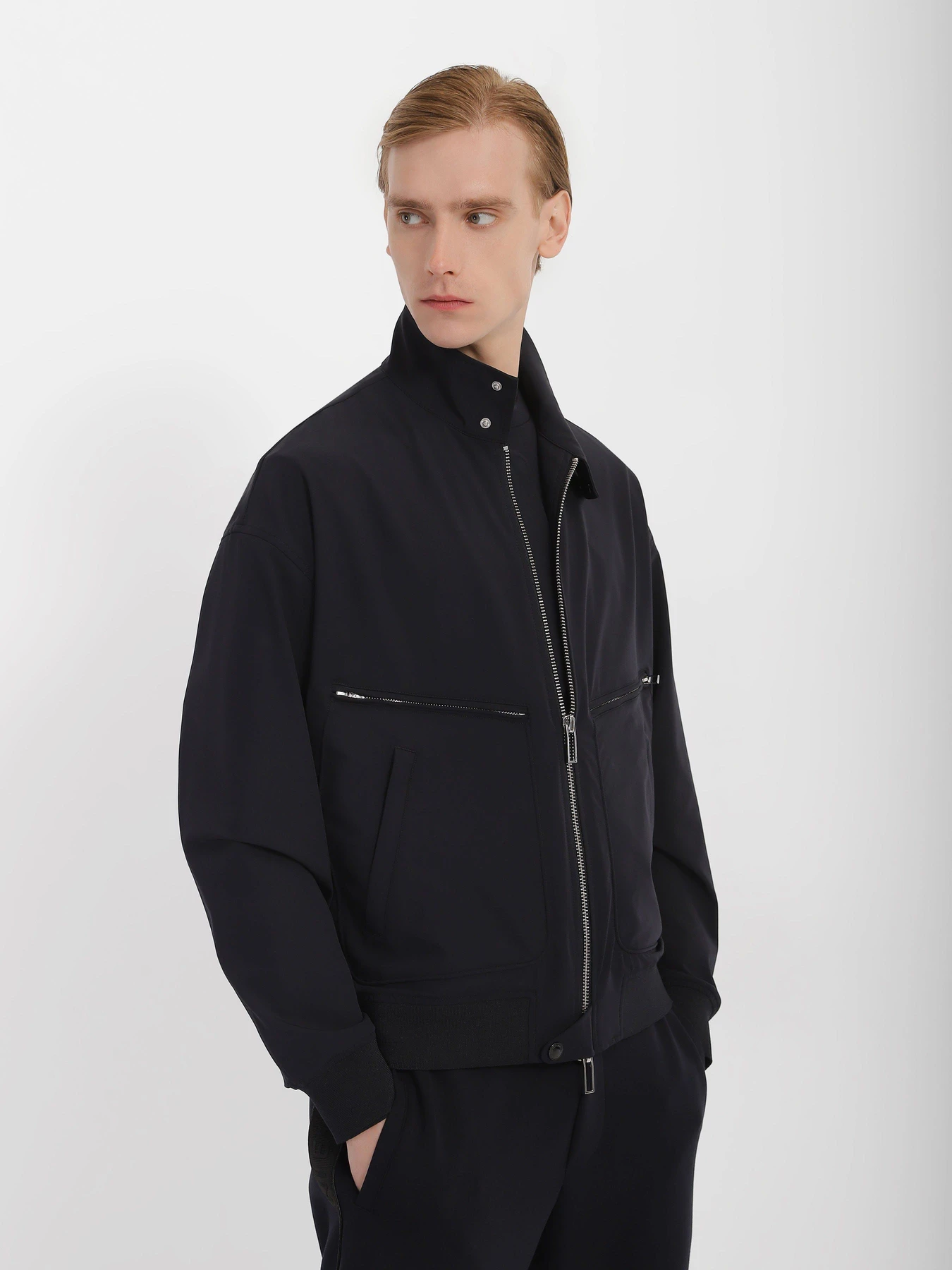 Куртки и дубленки Emporio Armani модель 3R1BN1-1NNIZ-0920 Куртки и дубленки Emporio Armani модель 3R1BN1-1NNIZ-0920 Фото
