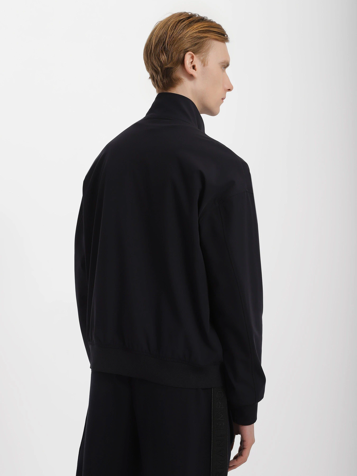 Куртки и дубленки Emporio Armani модель 3R1BN1-1NNIZ-0920 Куртки и дубленки Emporio Armani модель 3R1BN1-1NNIZ-0920 Фото