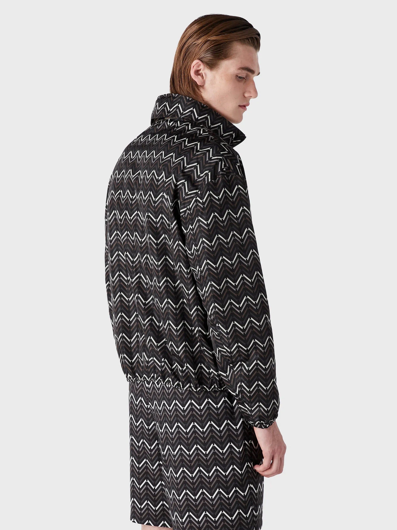 Куртки та дублянки Emporio Armani модель 3R1BR7-1NTDZ-F744 Куртки та дублянки Emporio Armani модель 3R1BR7-1NTDZ-F744 Фото