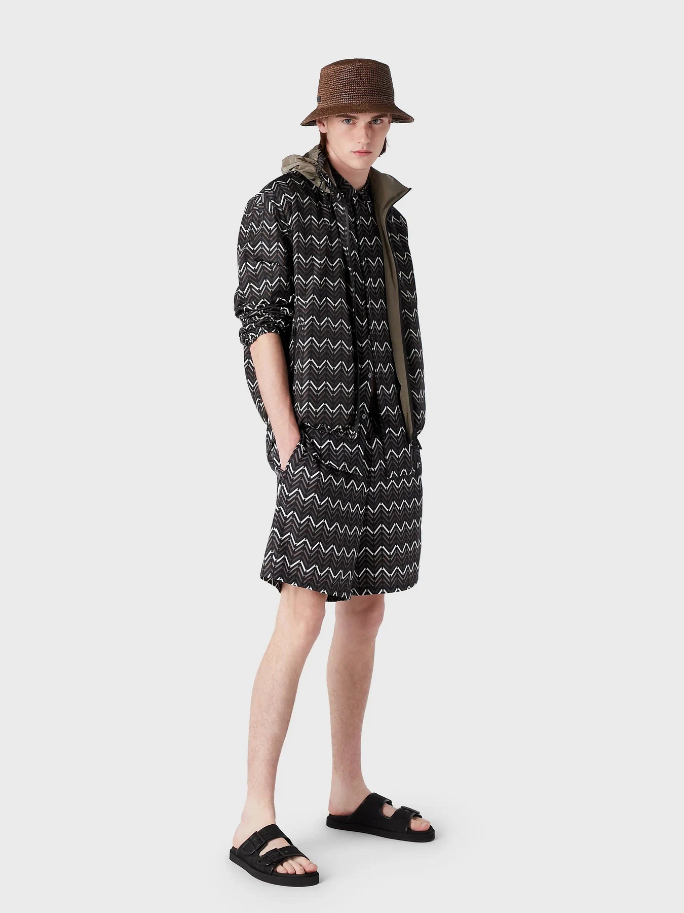 Куртки та дублянки Emporio Armani модель 3R1BR7-1NTDZ-F744 Куртки та дублянки Emporio Armani модель 3R1BR7-1NTDZ-F744 Фото